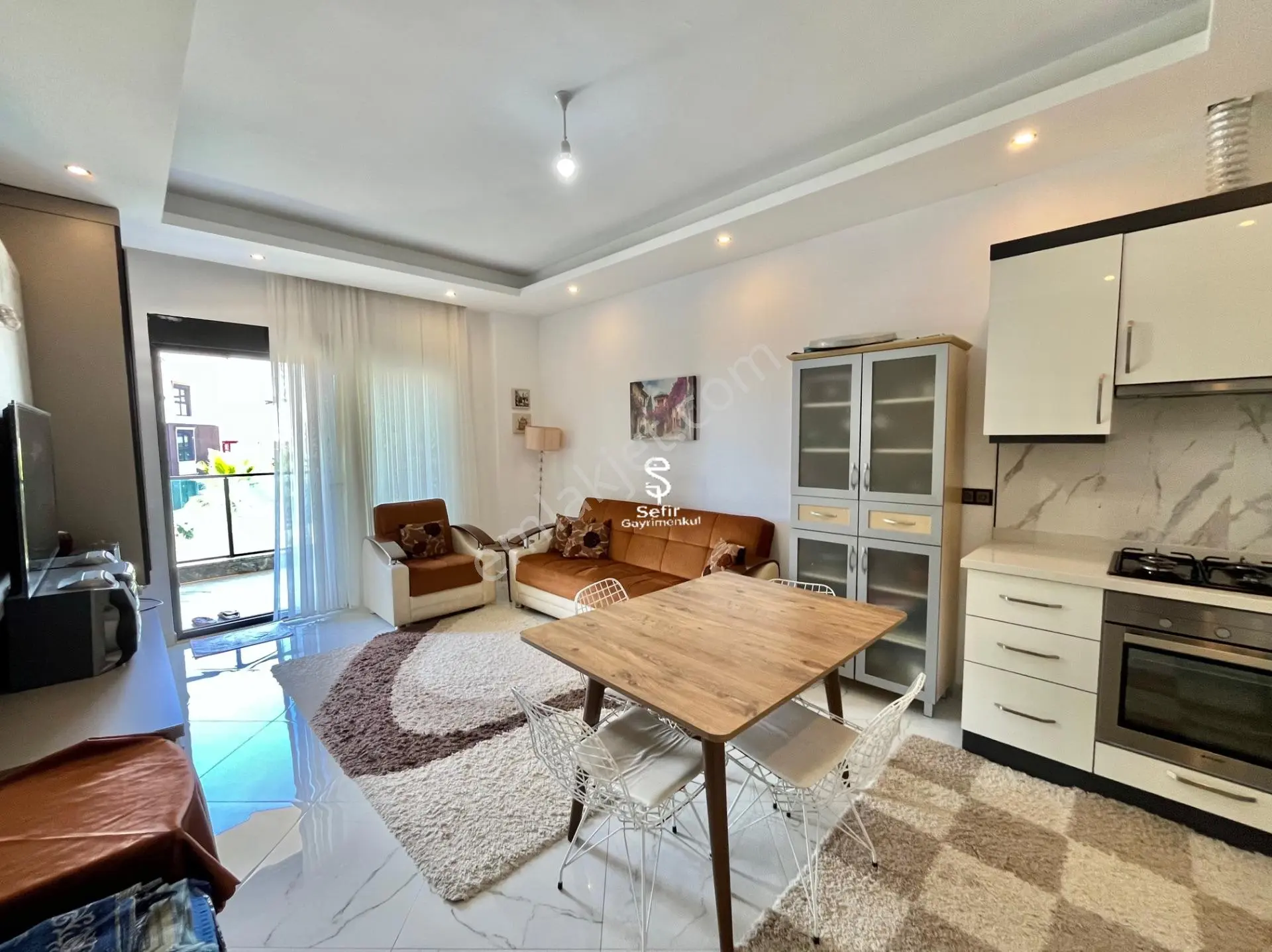 Alanya Oba'da Lüks Site İçerisinde Satılık 1+1 Eşyalı Daire — fotoğraf 4