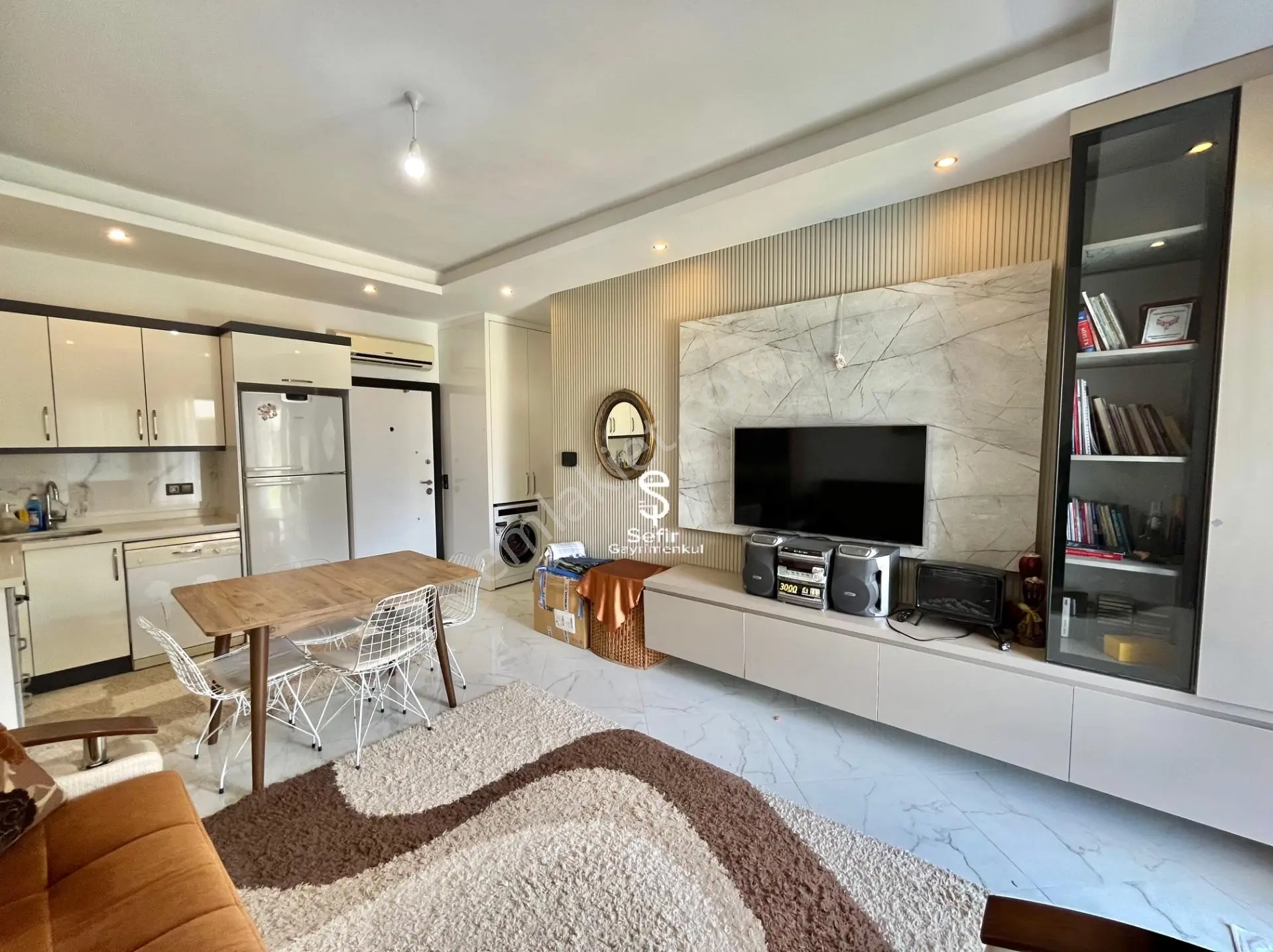 Alanya Oba'da Lüks Site İçerisinde Satılık 1+1 Eşyalı Daire — fotoğraf 5