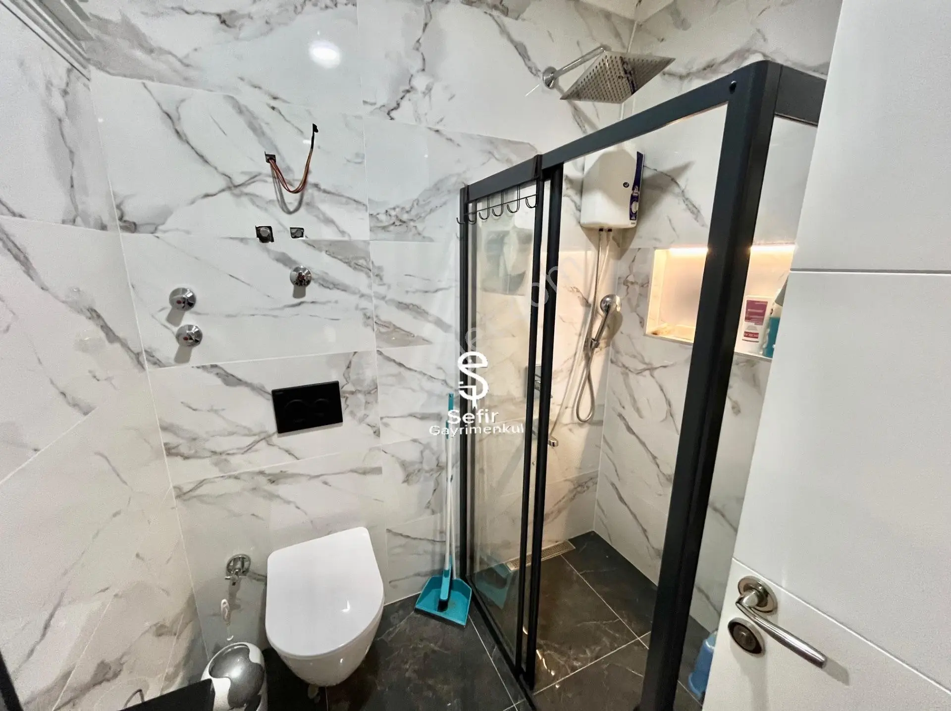 Alanya Oba'da Lüks Site İçerisinde Satılık 1+1 Eşyalı Daire — fotoğraf 7