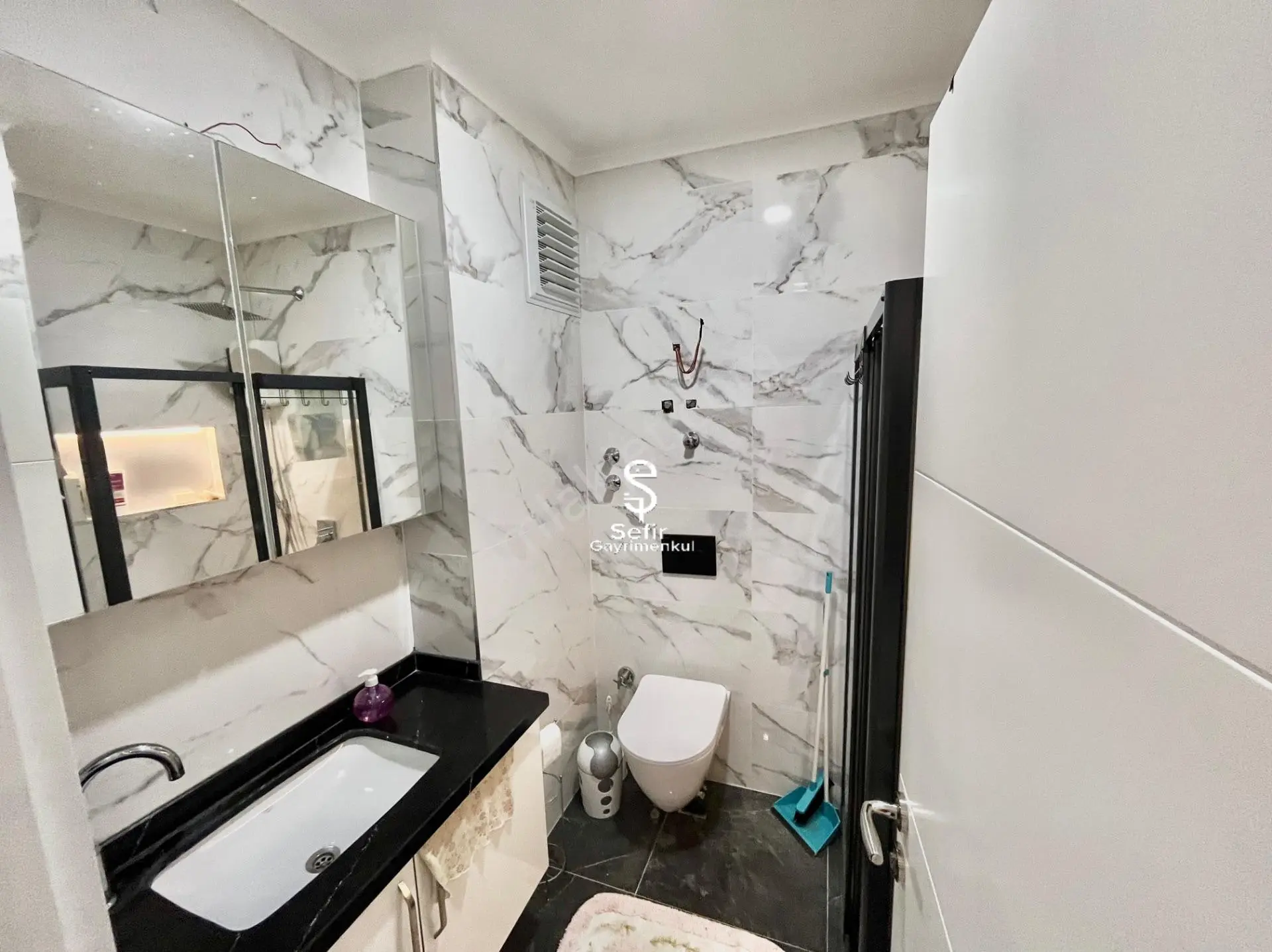 Alanya Oba'da Lüks Site İçerisinde Satılık 1+1 Eşyalı Daire — fotoğraf 8