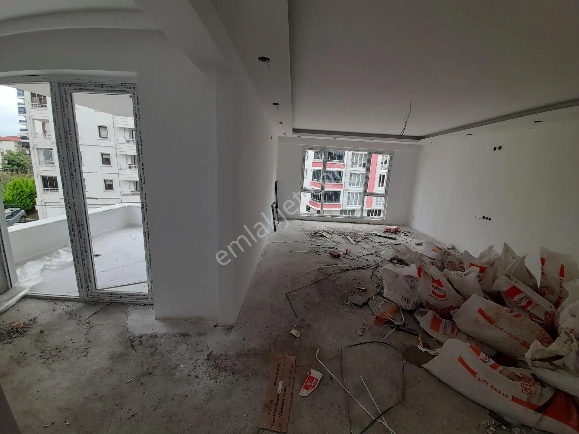 Bulancak Sitede Satılık Deniz Manzaralı 155m2,3+1 Fırsat Daire — fotoğraf 8