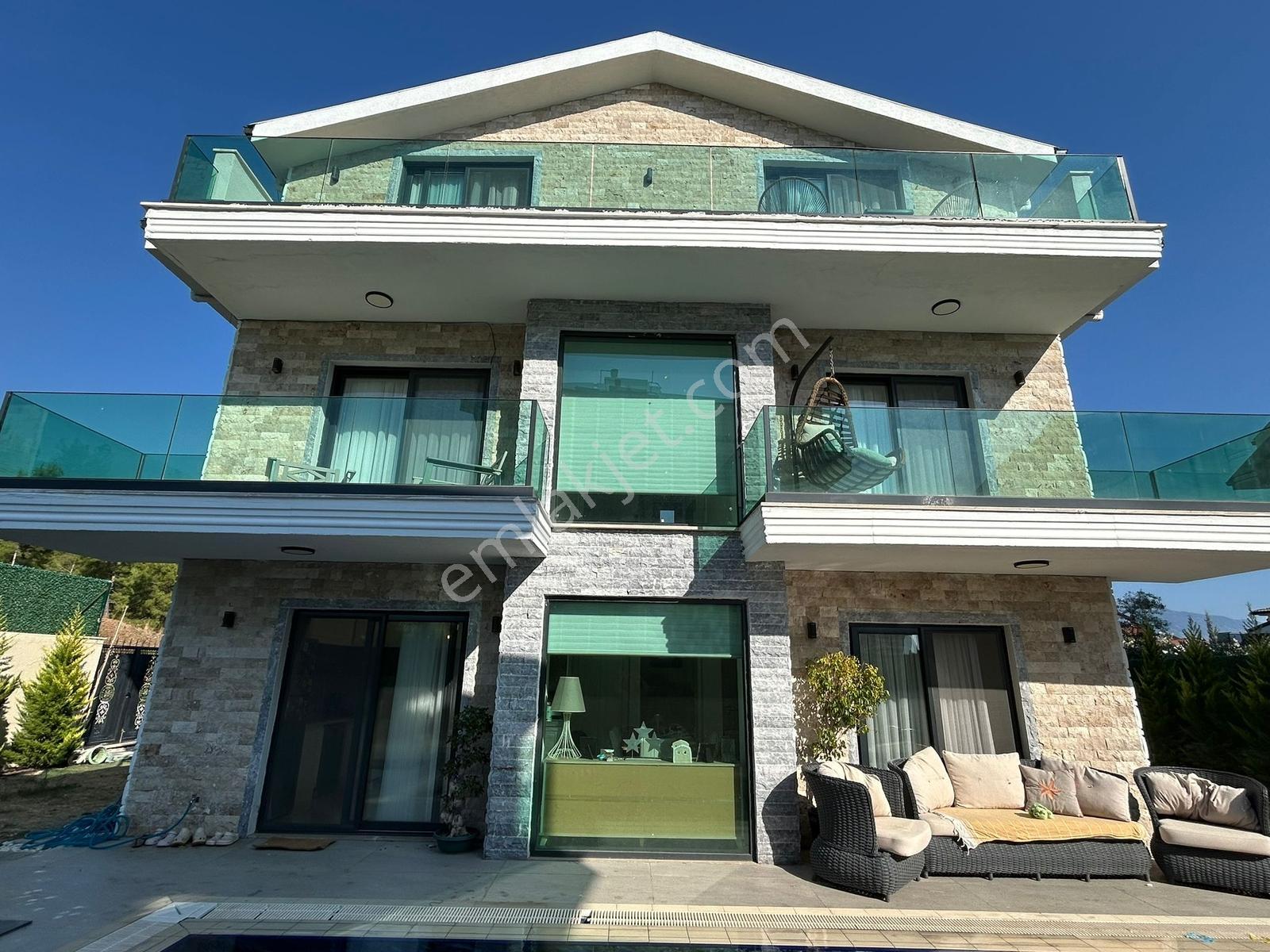 Fethiye Çiftlikte 2025 Yapımı 4+1 Triplex Villa | Kredi Uygun — fotoğraf 3
