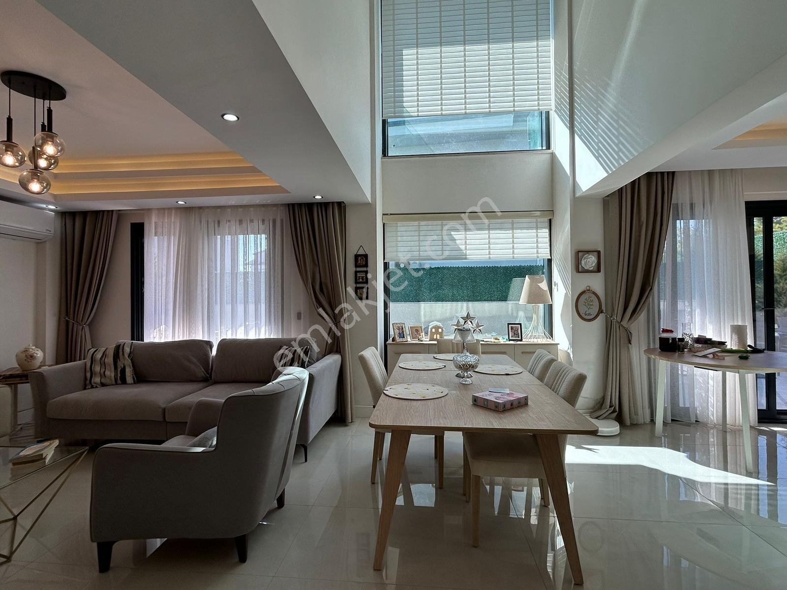 Fethiye Çiftlikte 2025 Yapımı 4+1 Triplex Villa | Kredi Uygun — fotoğraf 9