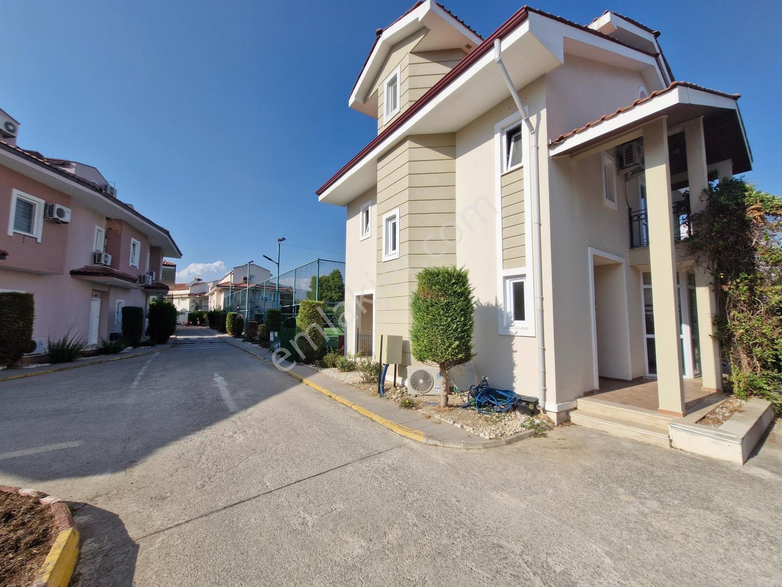 Fethiye'Nin En Gözde Sitesinde Müstakil Havuzlu Satılık Villa