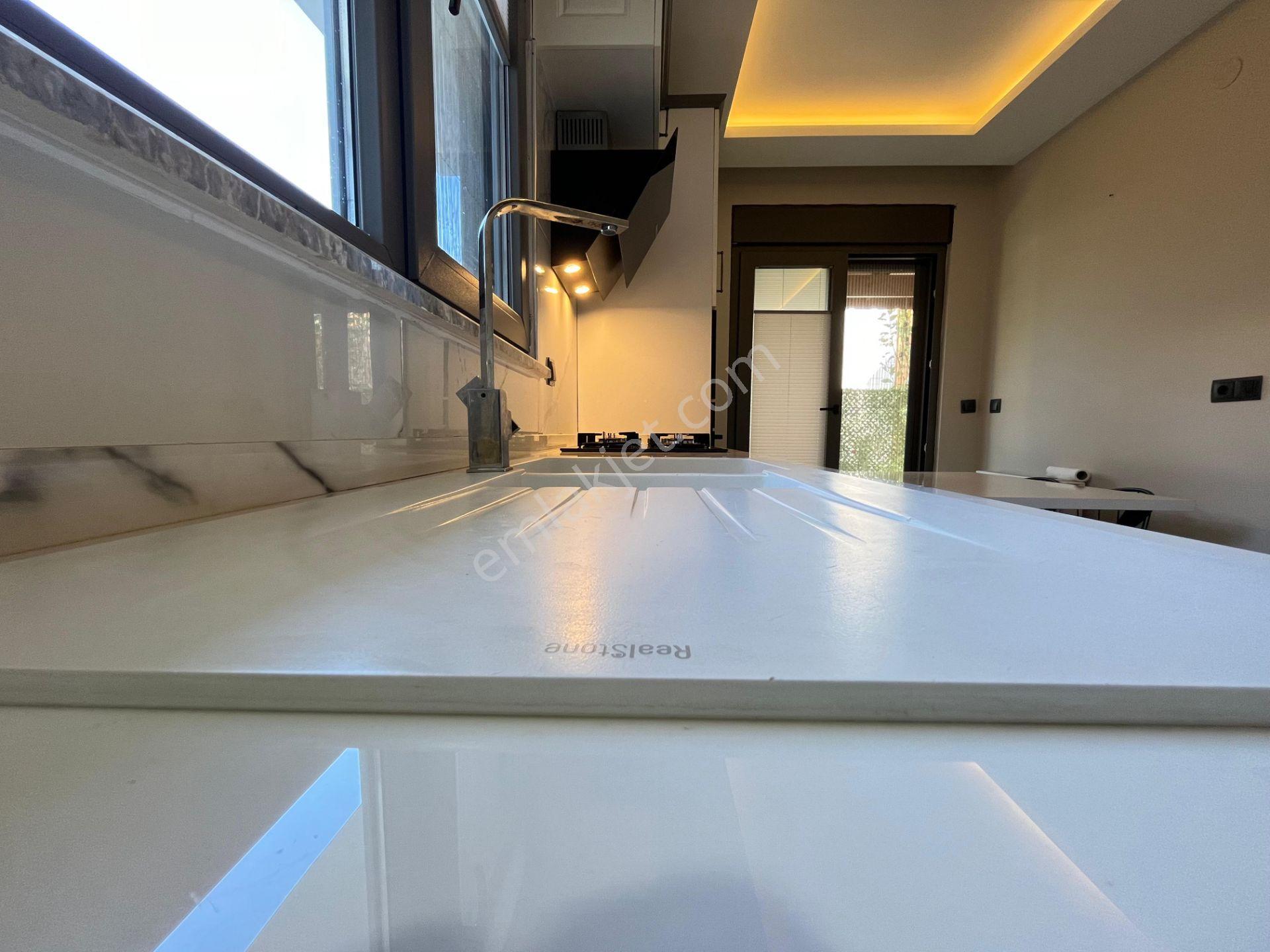 Yükselden Gürede Kış Bahçeli, 60 M²bahçe Alanlı 4+1 Villa — fotoğraf 10