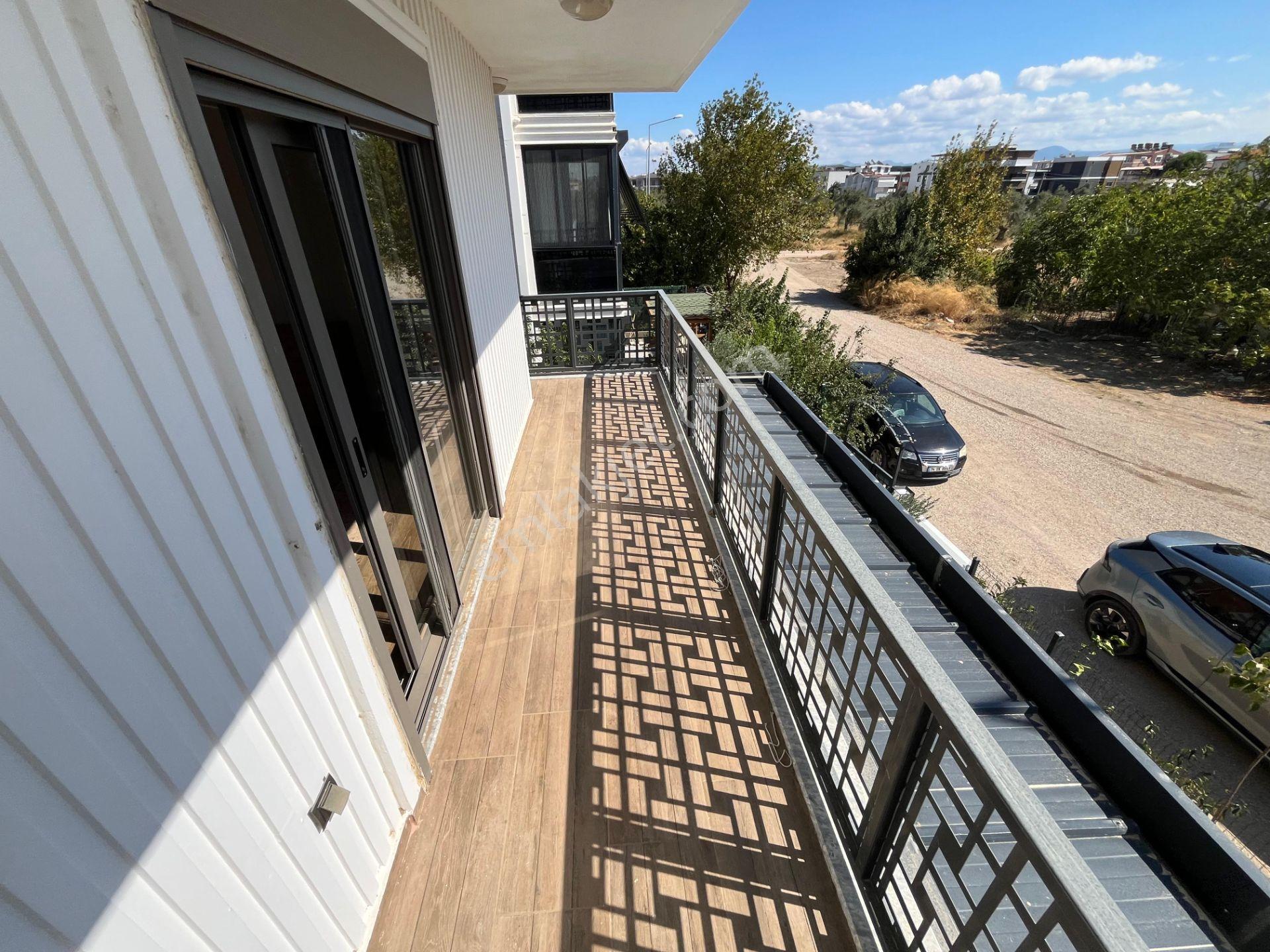 Yükselden Gürede Kış Bahçeli, 60 M²bahçe Alanlı 4+1 Villa — fotoğraf 13