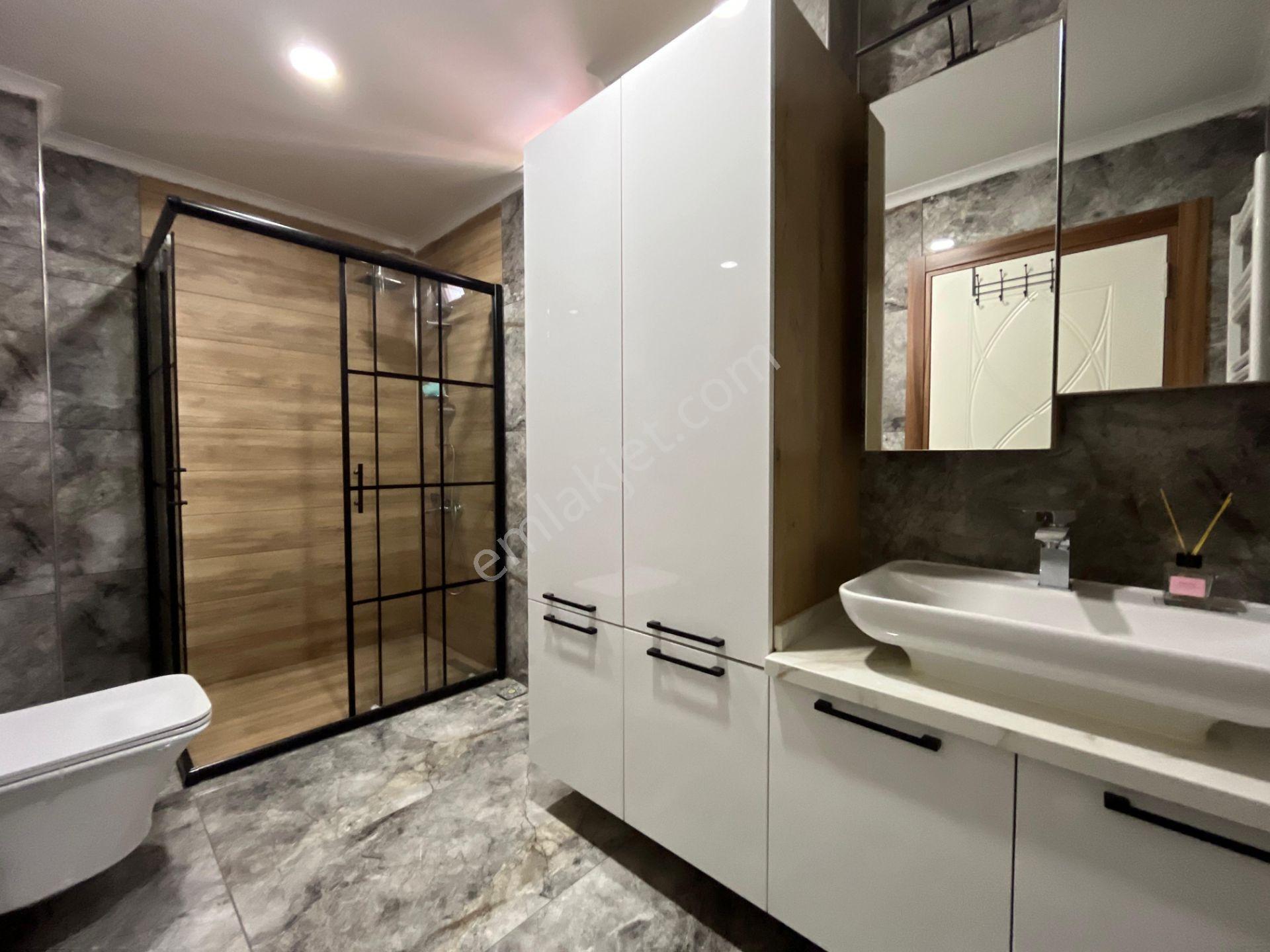 Yükselden Gürede Kış Bahçeli, 60 M²bahçe Alanlı 4+1 Villa — fotoğraf 17