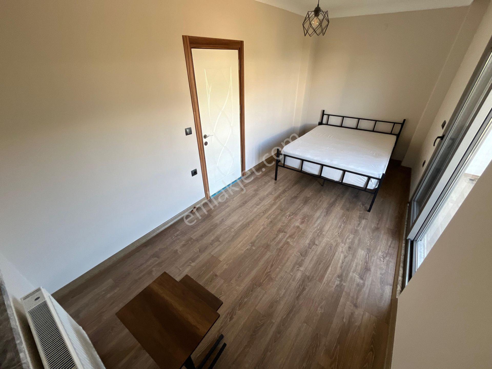 Yükselden Gürede Kış Bahçeli, 60 M²bahçe Alanlı 4+1 Villa — fotoğraf 18