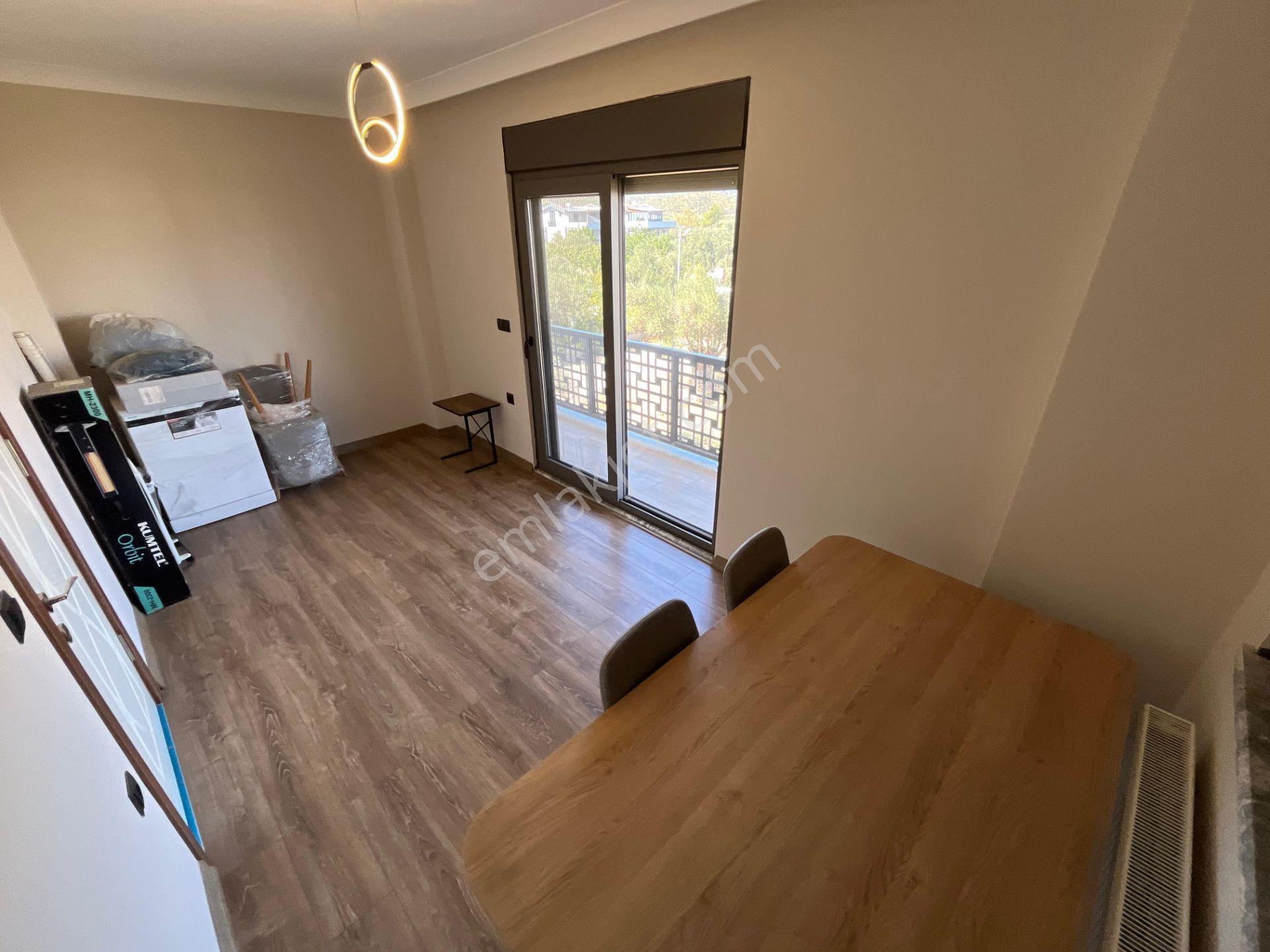 Yükselden Gürede Kış Bahçeli, 60 M²bahçe Alanlı 4+1 Villa — fotoğraf 29