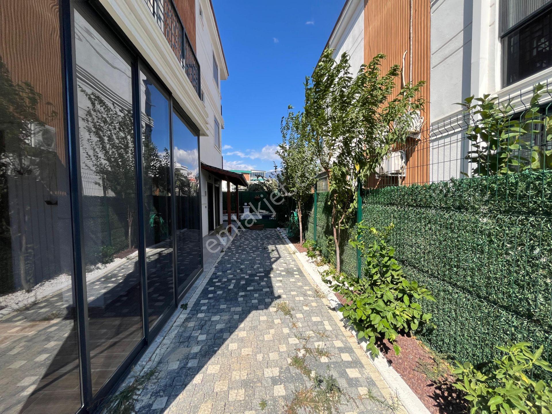 Yükselden Gürede Kış Bahçeli, 60 M²bahçe Alanlı 4+1 Villa — fotoğraf 33