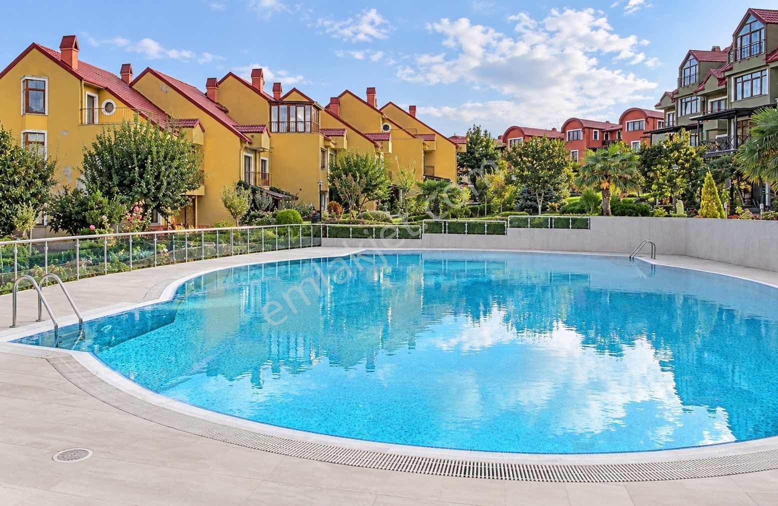 Finansman'dan..geniş Bahçeli..müstakil Girişli..havuzlu Villa — fotoğraf 2
