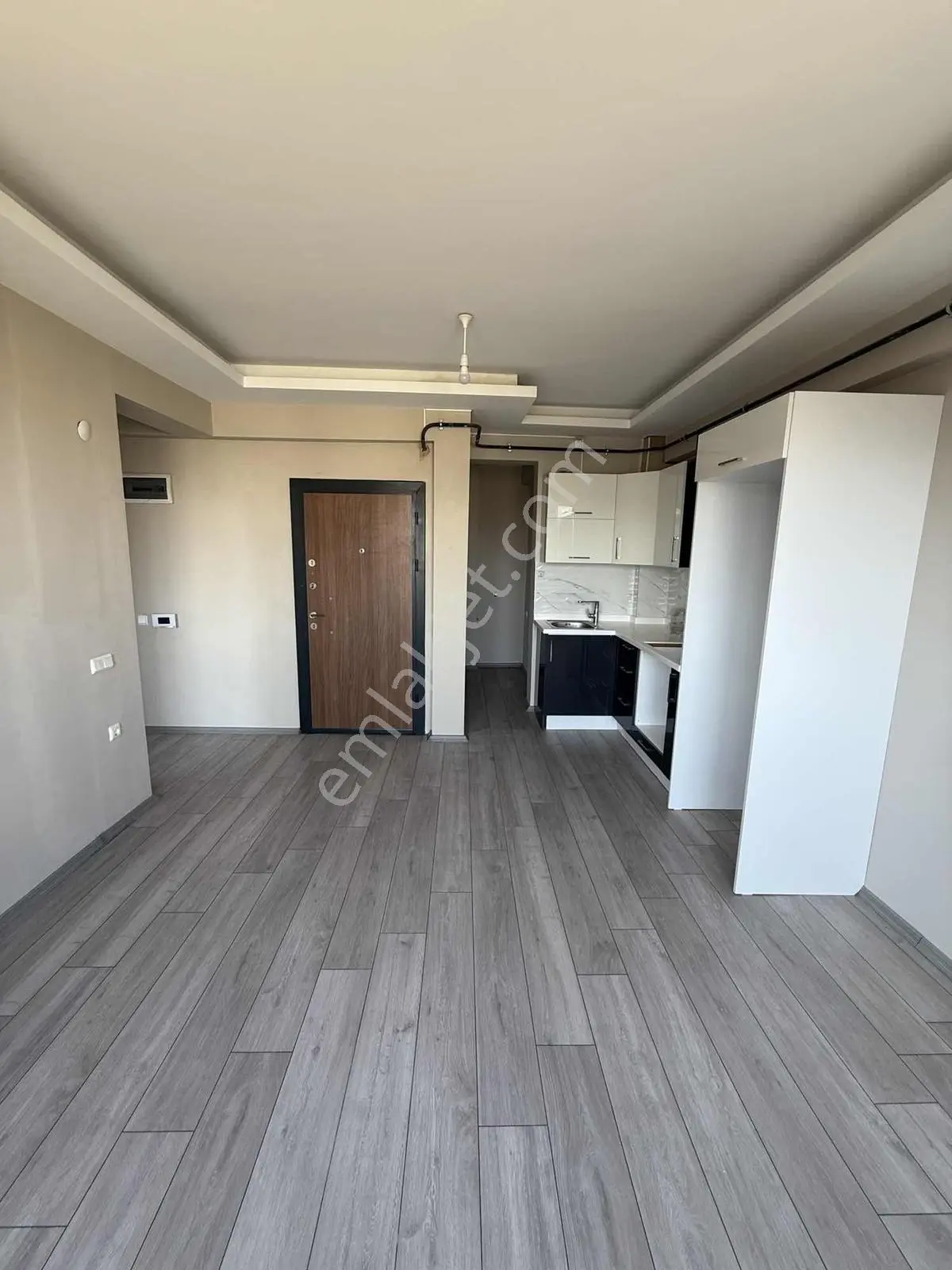 Buluruzdan Edirne Merkez İstasyon Mahallesinde Satılık 1+1 Daire — fotoğraf 5