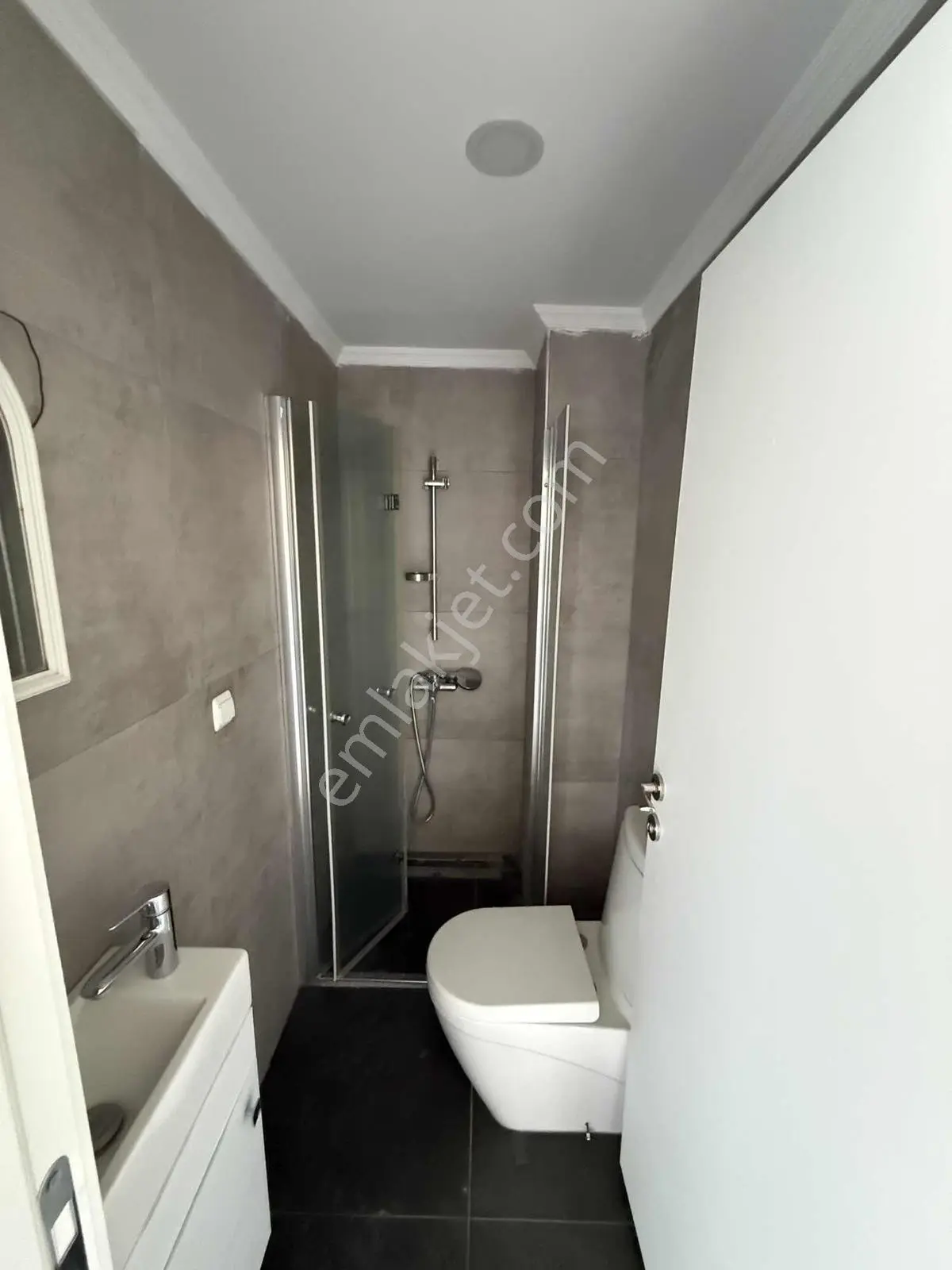 Buluruzdan Edirne Merkez İstasyon Mahallesinde Satılık 1+1 Daire — fotoğraf 7
