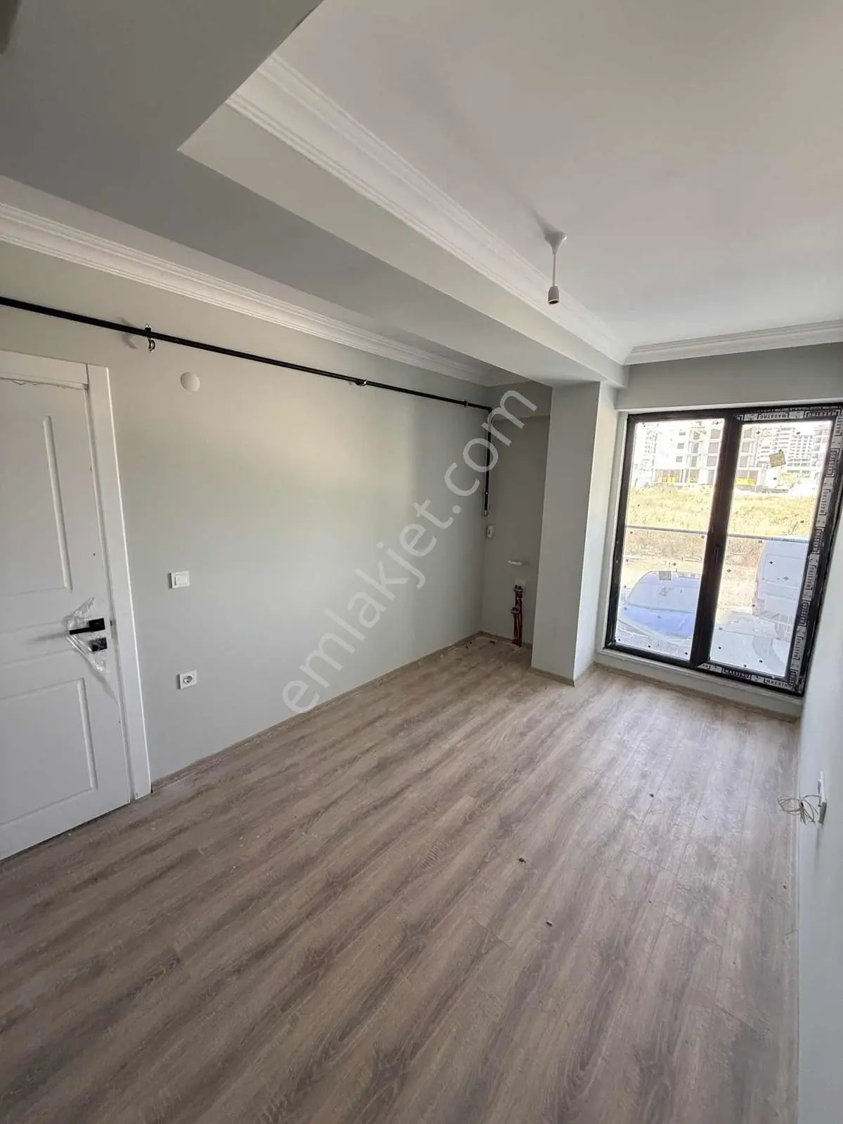 Buluruzdan Edirne Cumhuriyet Mahallesinde Satılık 1+1 Daire — fotoğraf 5