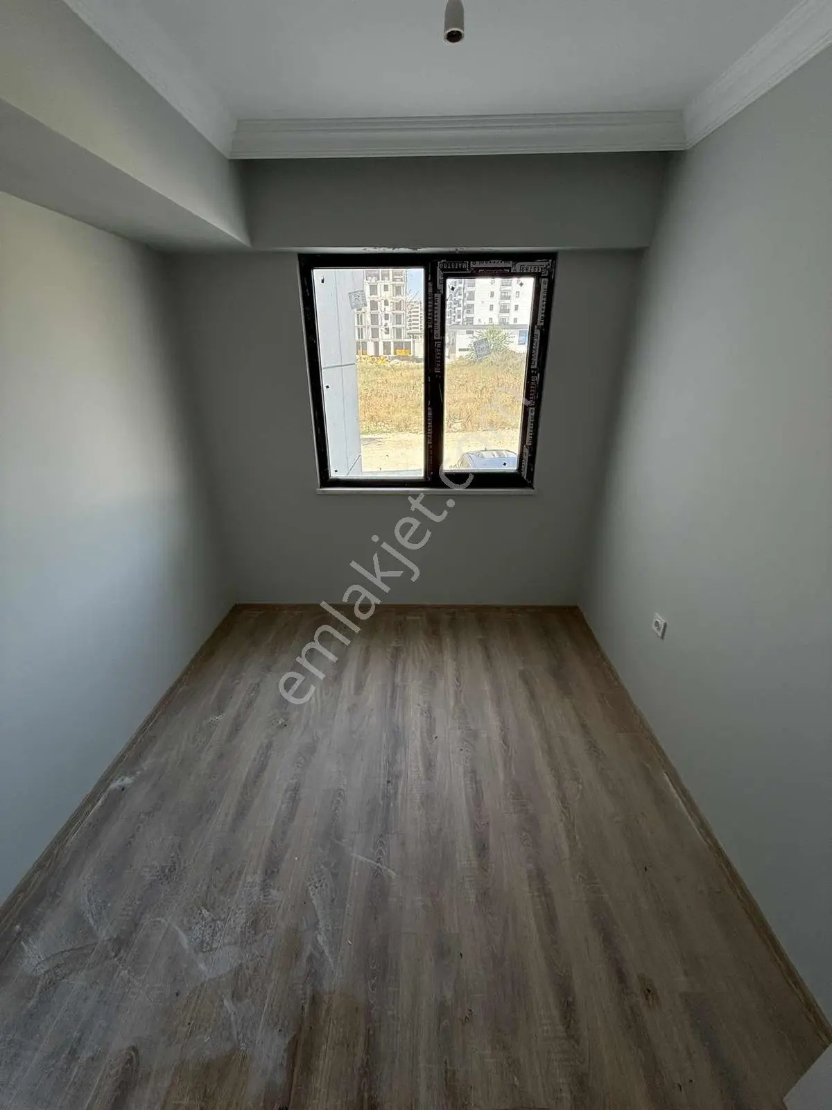 Buluruzdan Edirne Cumhuriyet Mahallesinde Satılık 1+1 Daire — fotoğraf 12