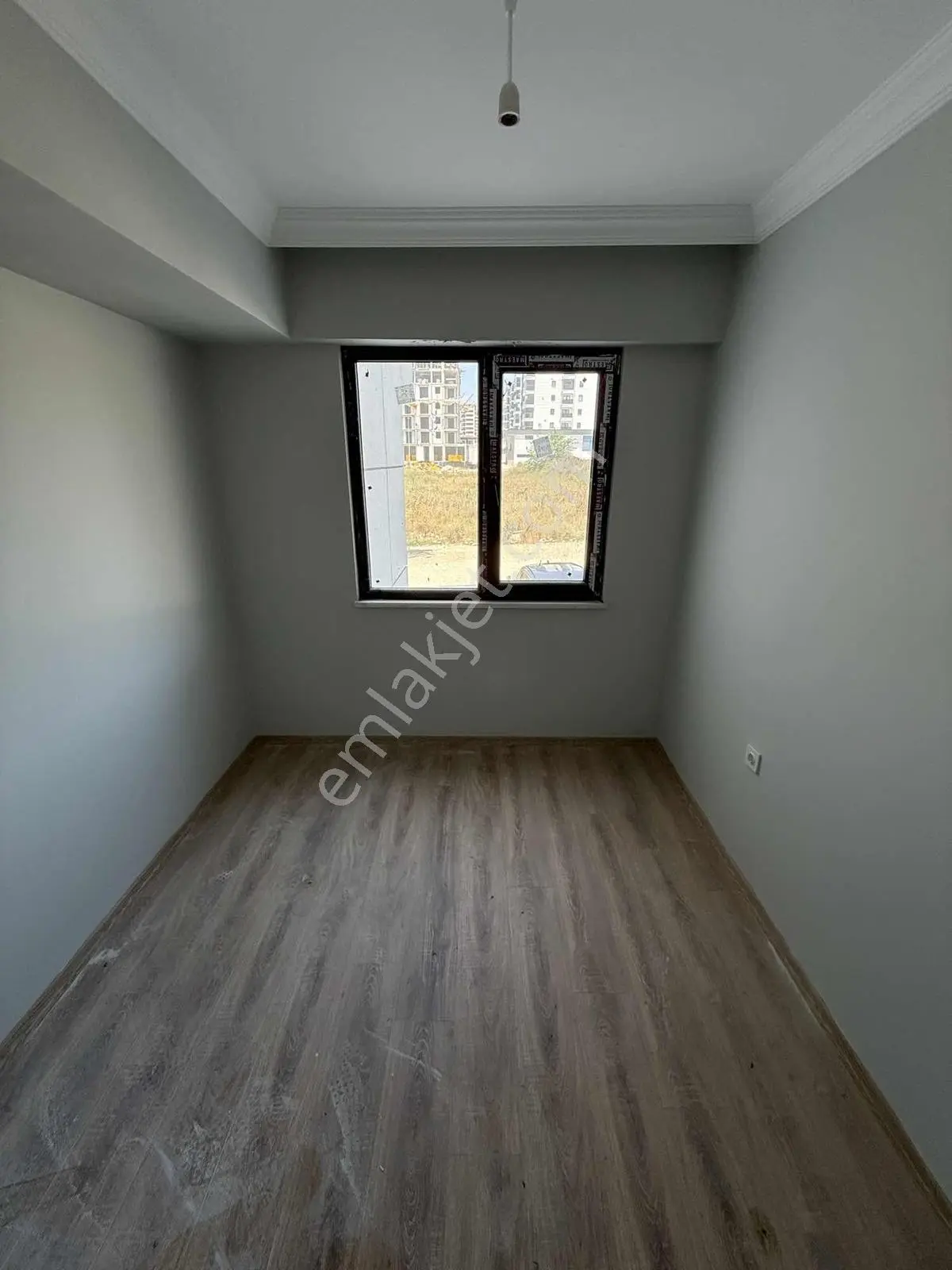 Buluruzdan Edirne Cumhuriyet Mahallesinde Satılık 1+1 Daire — fotoğraf 13