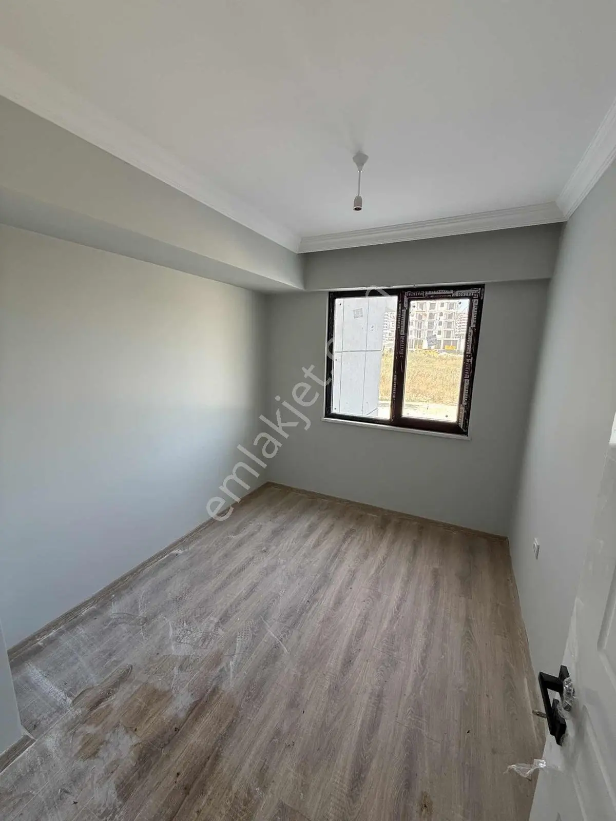 Buluruzdan Edirne Cumhuriyet Mahallesinde Satılık 1+1 Daire — fotoğraf 14