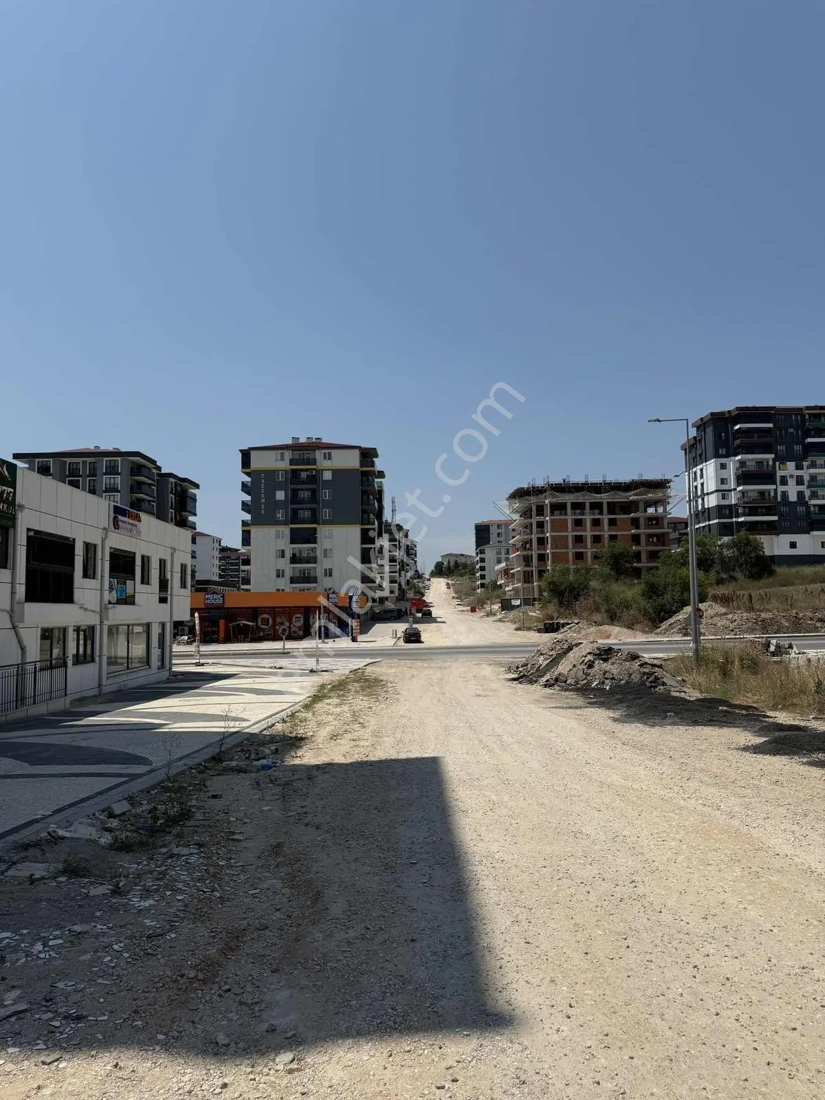 Buluruzdan Edirne Cumhuriyet Mahallesinde Satılık 1+1 Daire — fotoğraf 24