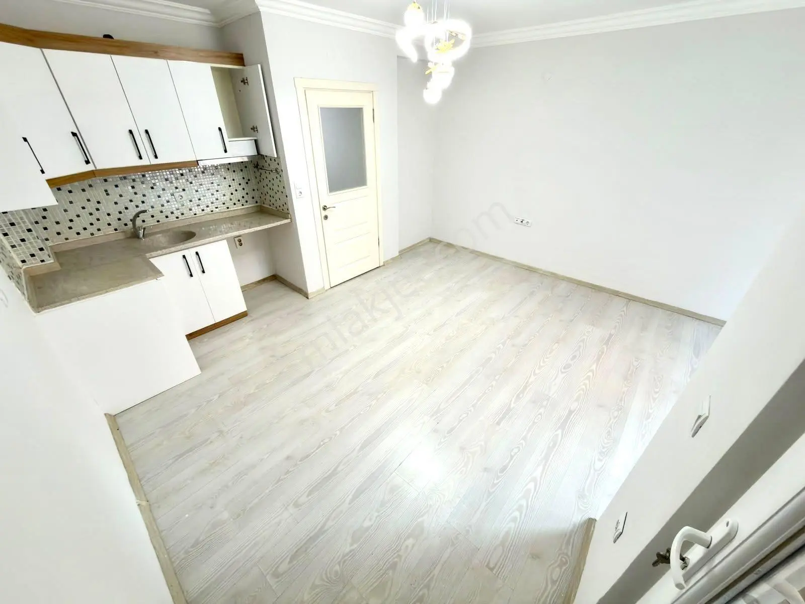 Referans'tan Akçay'da Ön Cephe Yüksek Kredili Fırsat 2+1 Daire — fotoğraf 15
