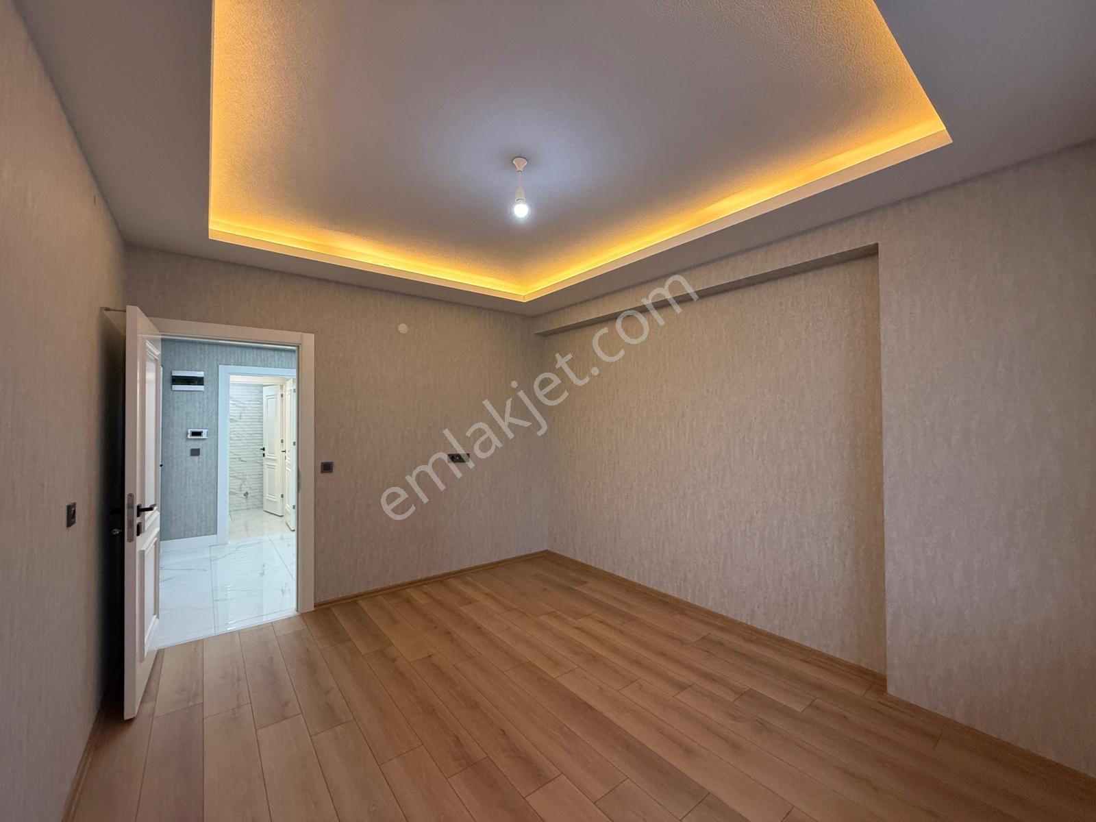 S. Eyyubide Geniş Satılık Daire | Yerden Isıtma | 30-40 M² Depo — fotoğraf 16
