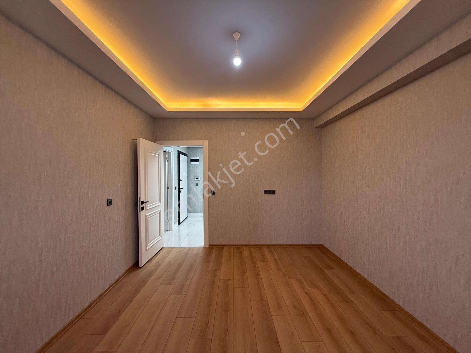 S. Eyyubide Geniş Satılık Daire | Yerden Isıtma | 30-40 M² Depo — fotoğraf 20