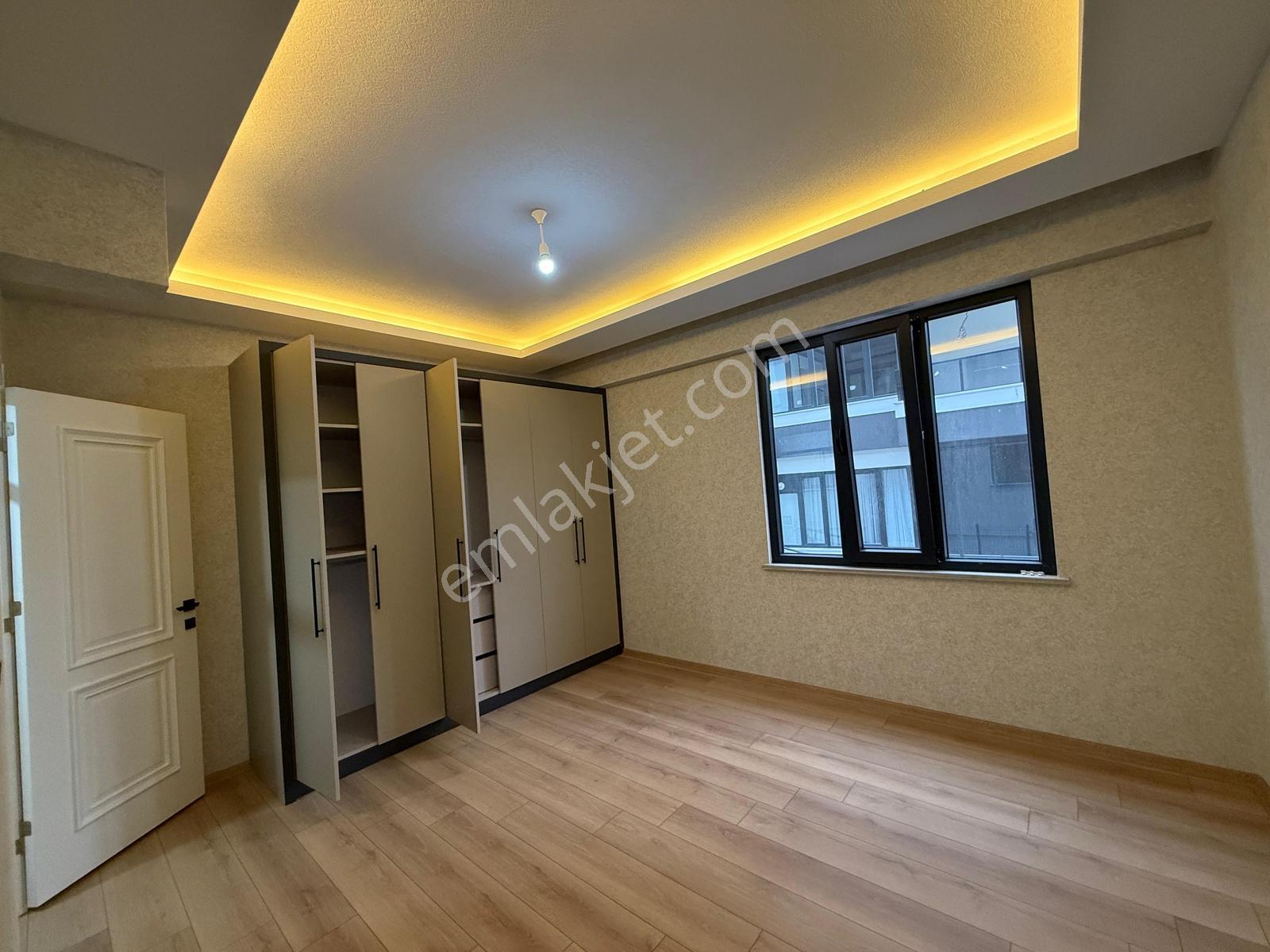 S. Eyyubide Geniş Satılık Daire | Yerden Isıtma | 30-40 M² Depo — fotoğraf 23