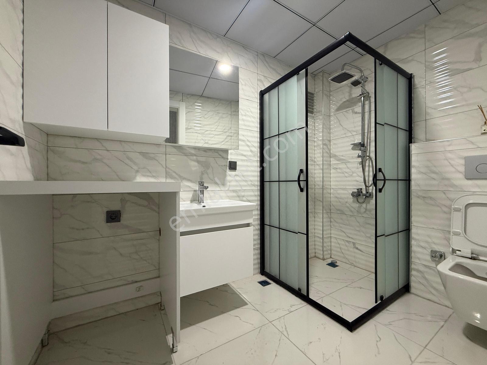 S. Eyyubide Geniş Satılık Daire | Yerden Isıtma | 30-40 M² Depo — fotoğraf 27