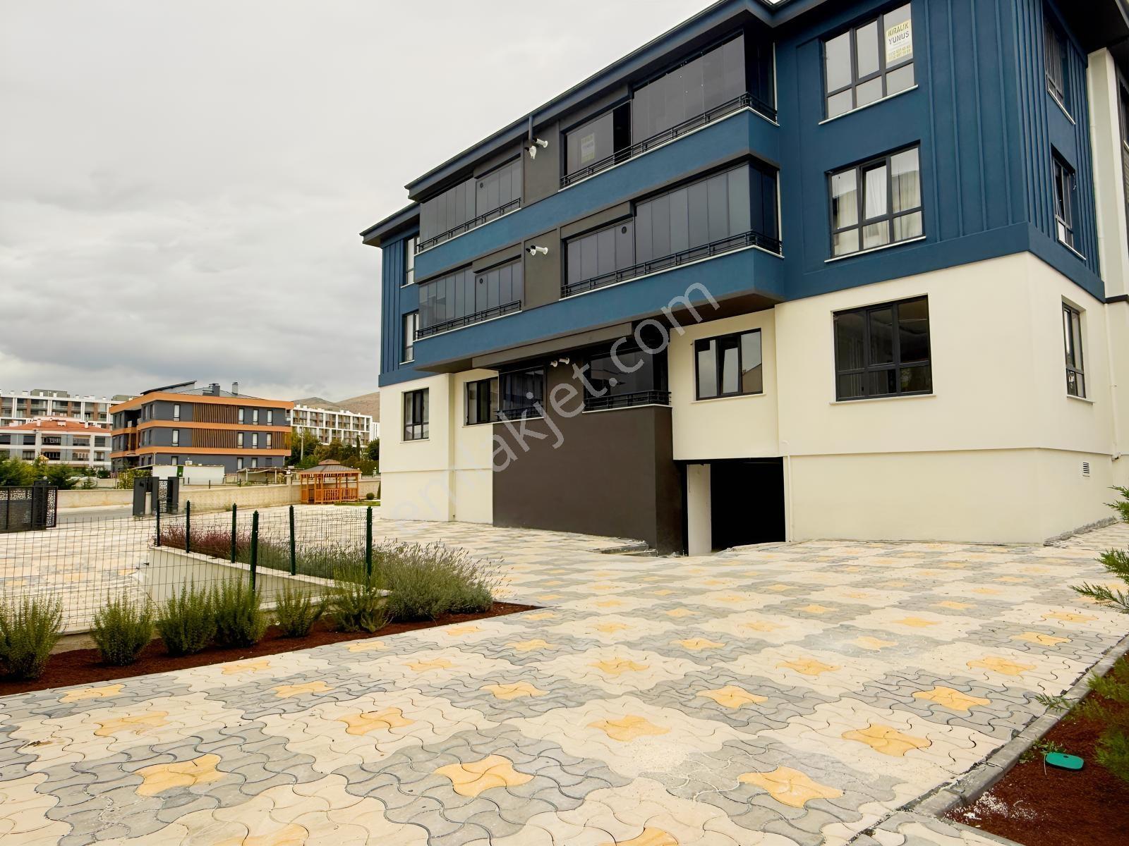 S. Eyyubide Geniş Satılık Daire | Yerden Isıtma | 30-40 M² Depo — fotoğraf 34