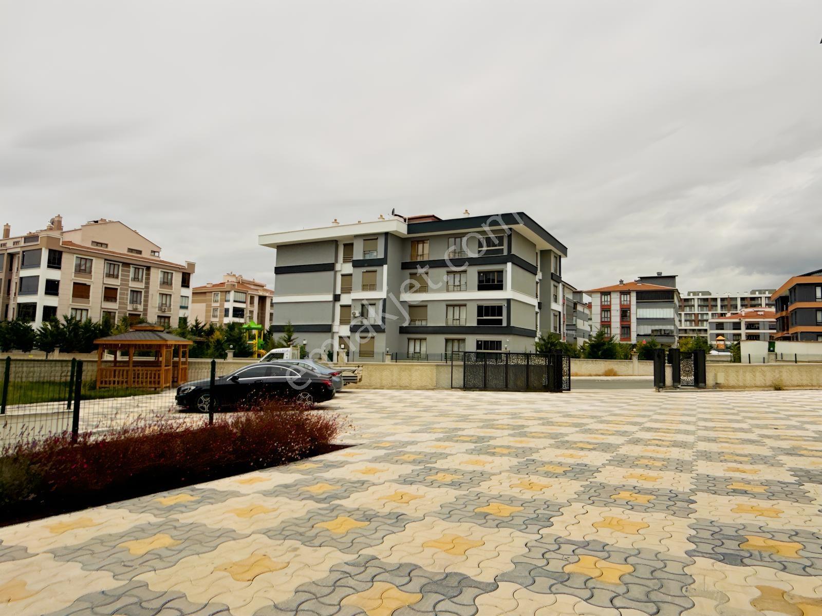 S. Eyyubide Geniş Satılık Daire | Yerden Isıtma | 30-40 M² Depo — fotoğraf 37