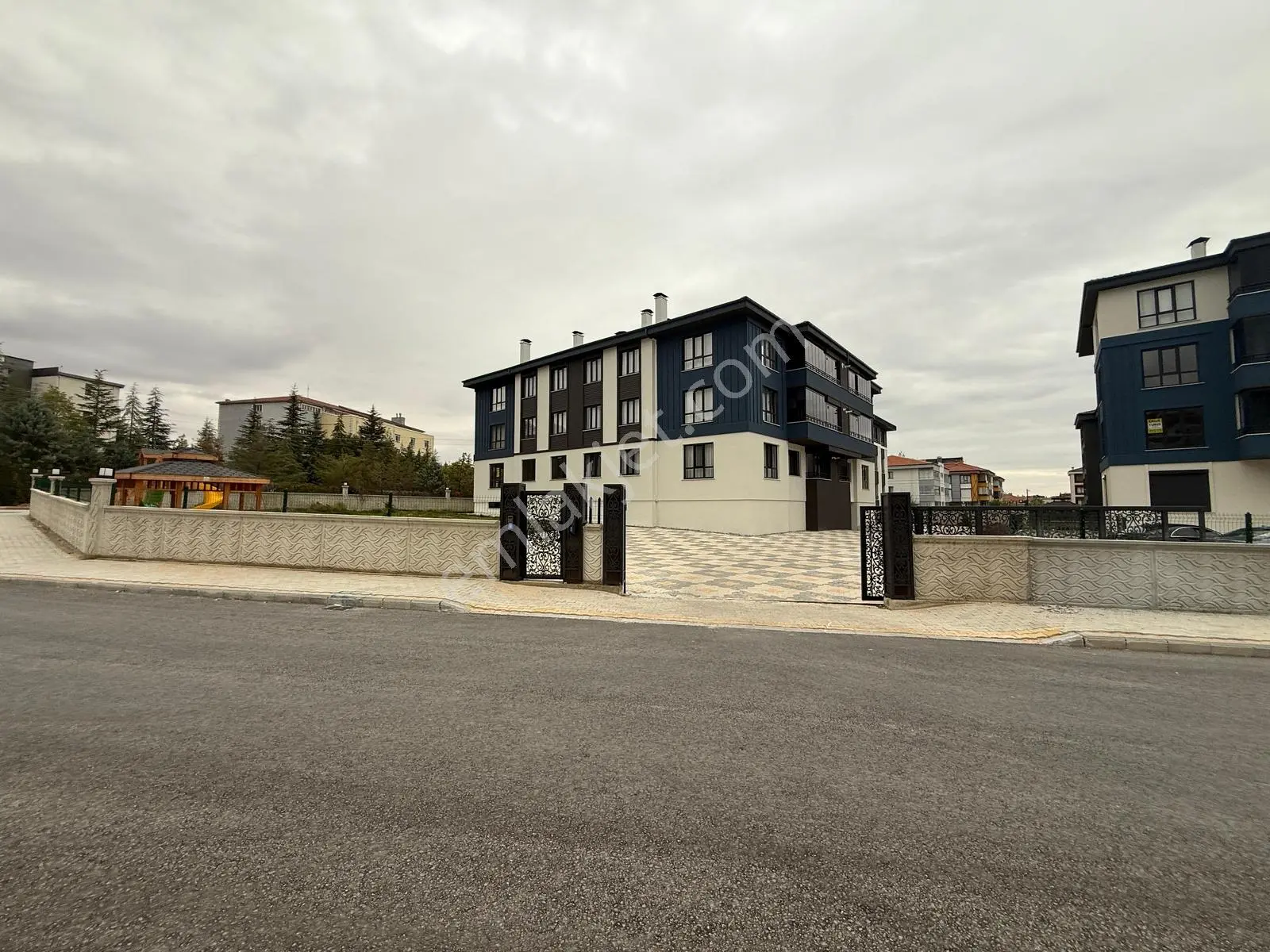 S. Eyyubide Geniş Satılık Daire | Yerden Isıtma | 30-40 M² Depo — fotoğraf 41