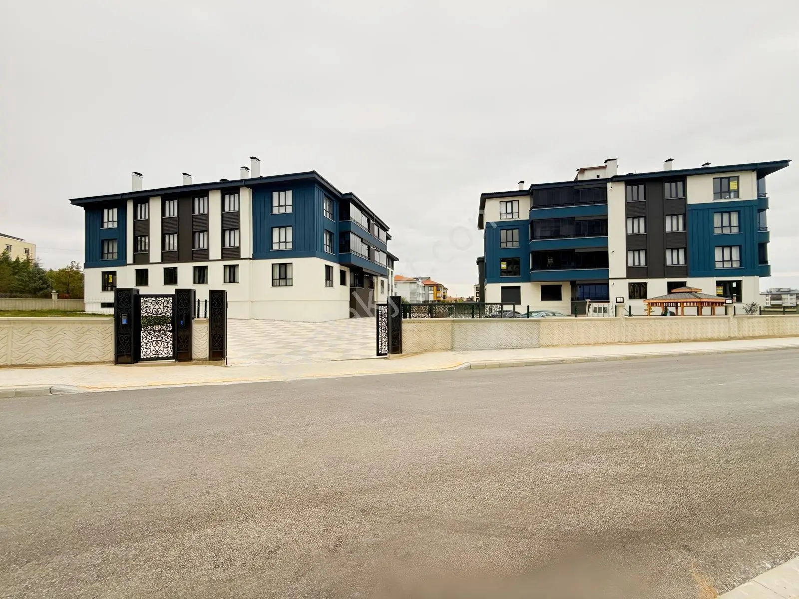S. Eyyubide Geniş Satılık Daire | Yerden Isıtma | 30-40 M² Depo — fotoğraf 42