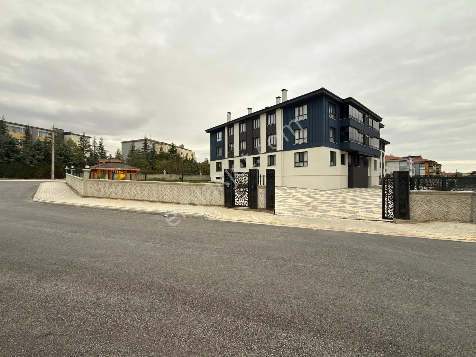 S. Eyyubide Geniş Satılık Daire | Yerden Isıtma | 30-40 M² Depo — fotoğraf 44