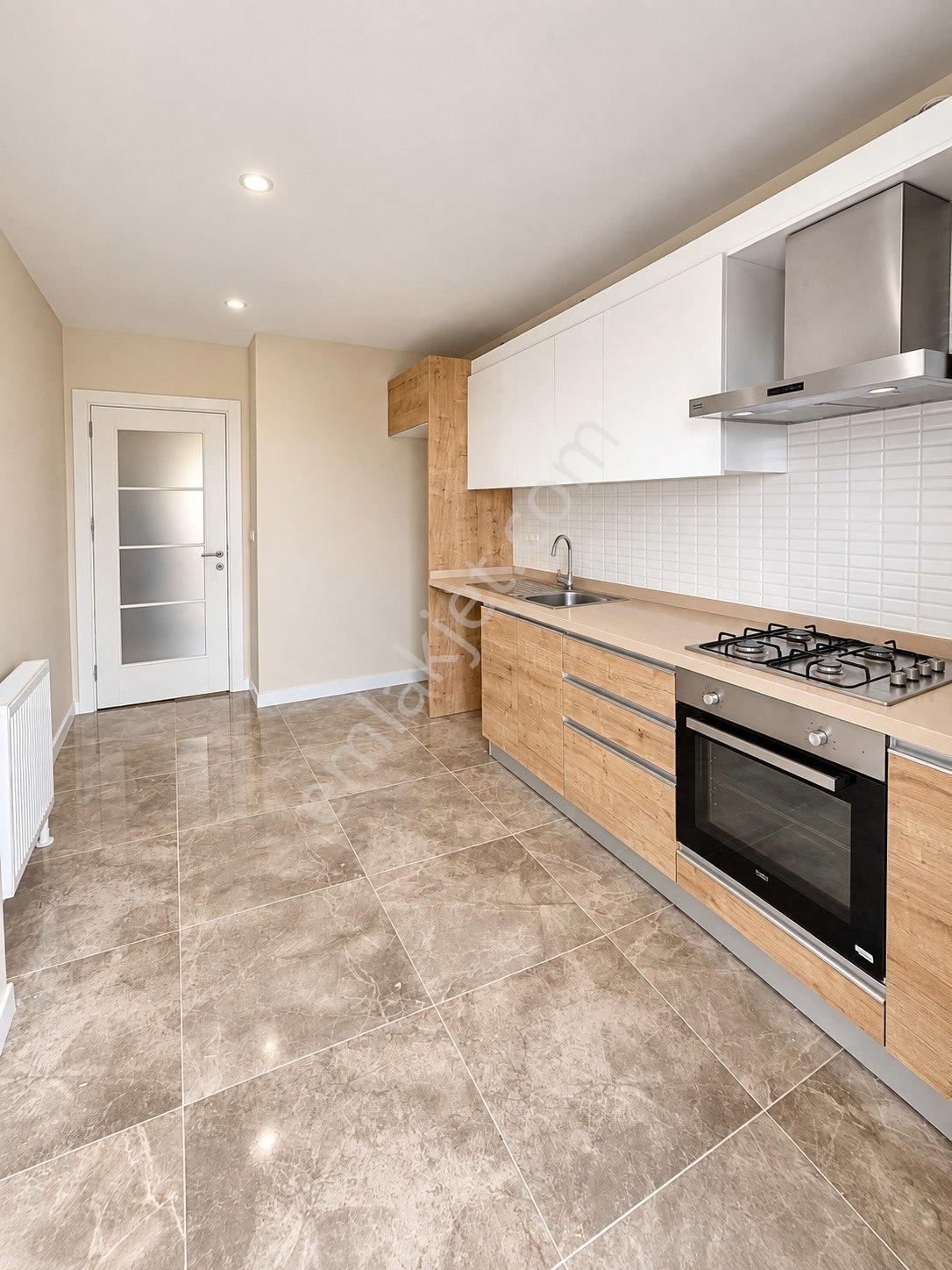 Maltepe Altayçeşmede Site İçi Boş 2+1 | Havuzlu & Güvenlikli — fotoğraf 7