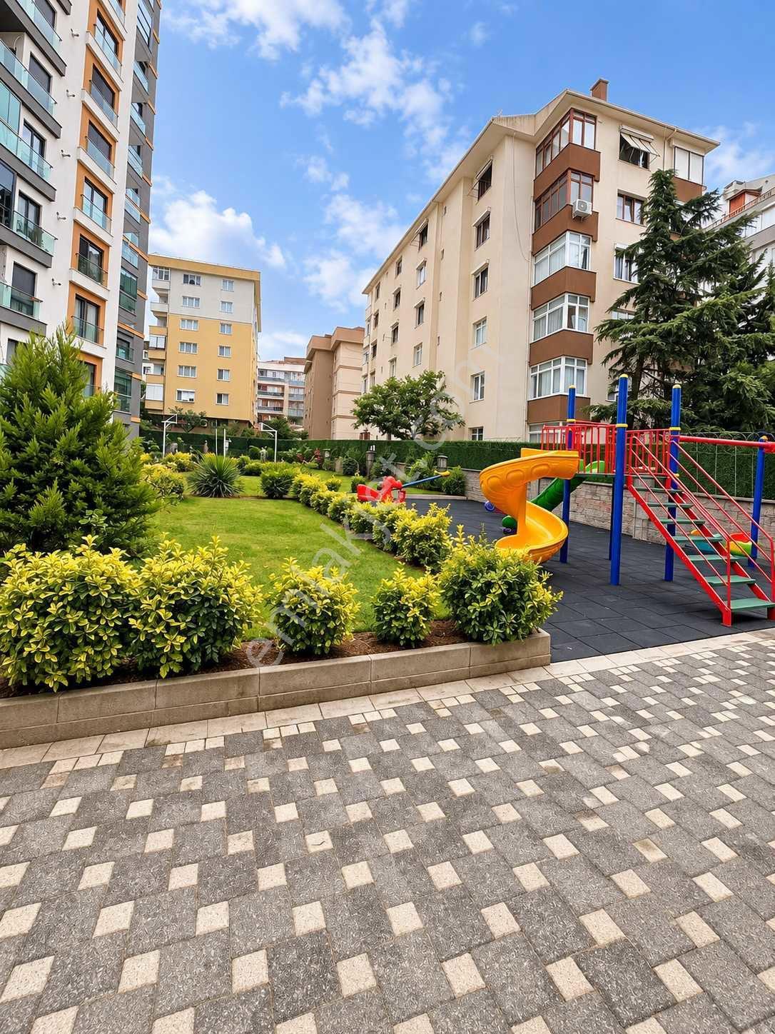 Maltepe Altayçeşmede Site İçi Boş 2+1 | Havuzlu & Güvenlikli — fotoğraf 19