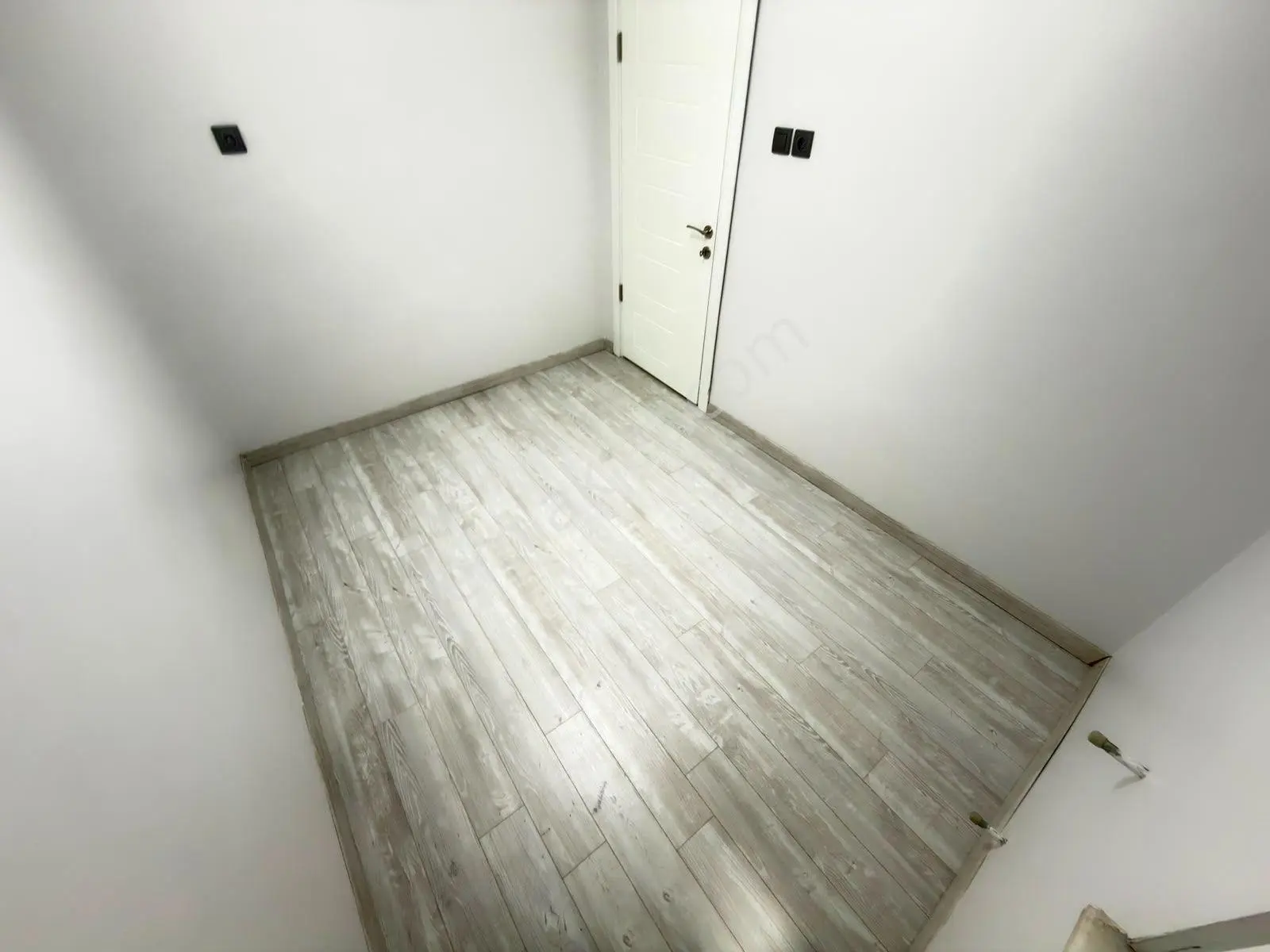 Referans'tan İkizçay'da Manzaralı Ön Cephe Ara Kat 2+1 Daire — fotoğraf 19