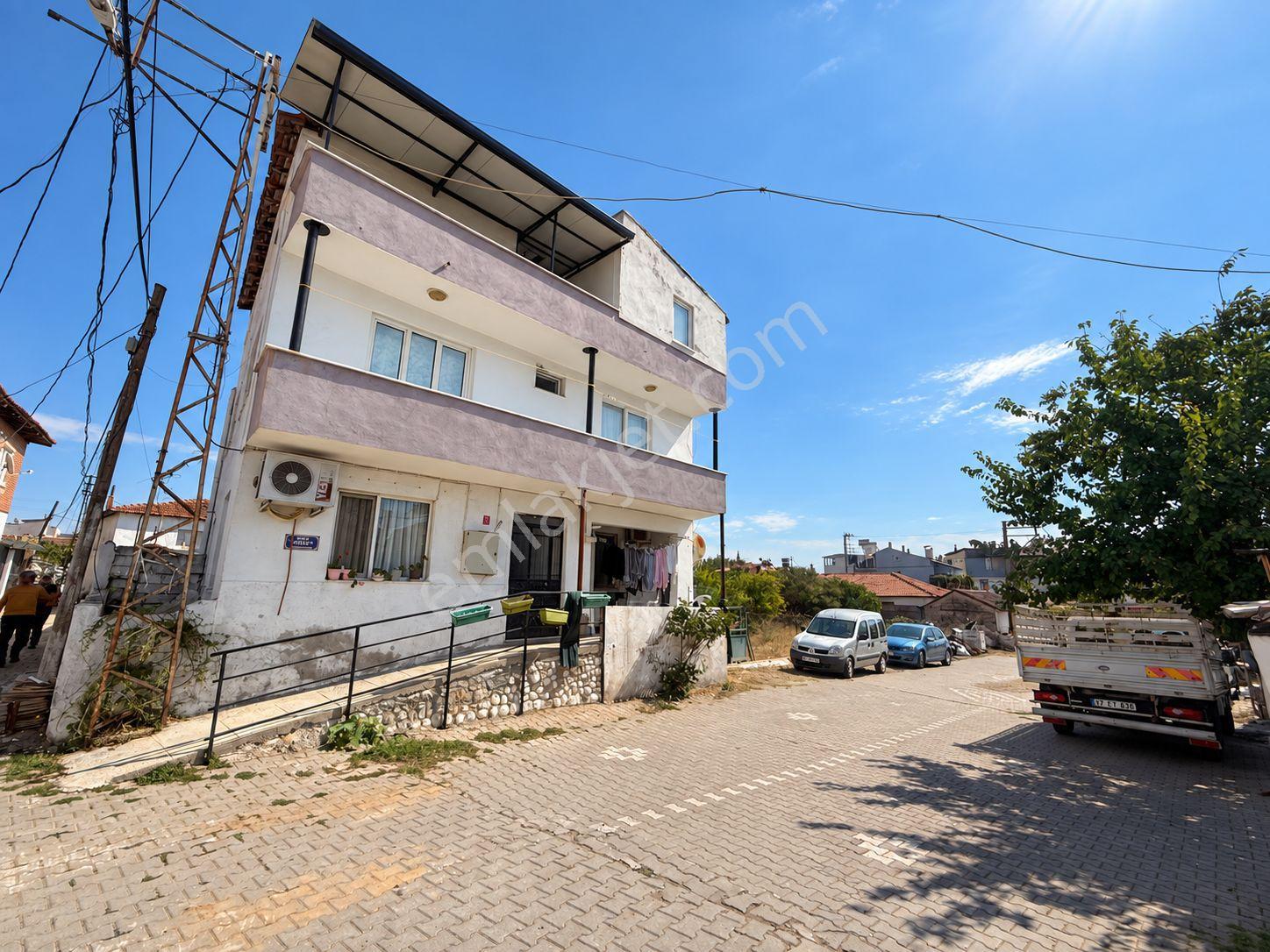 Sadece Yükselden Kızılkeçılı De Müstakil Tadında Fırsat 2+1 — fotoğraf 27