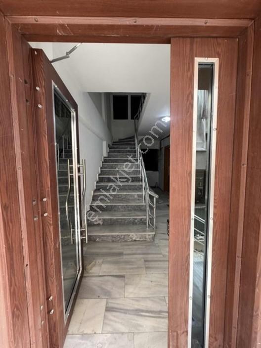 Tema Emlaktan 100.yıl Mah Ferah Arakat Satılık 2+1 Daire — fotoğraf 2