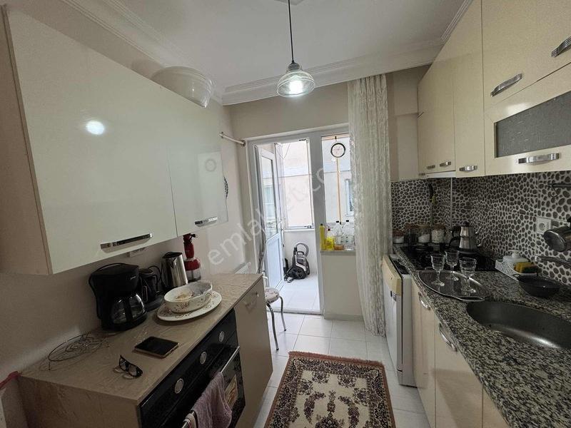 Tema Emlaktan 100.yıl Mah Ferah Arakat Satılık 2+1 Daire — fotoğraf 17
