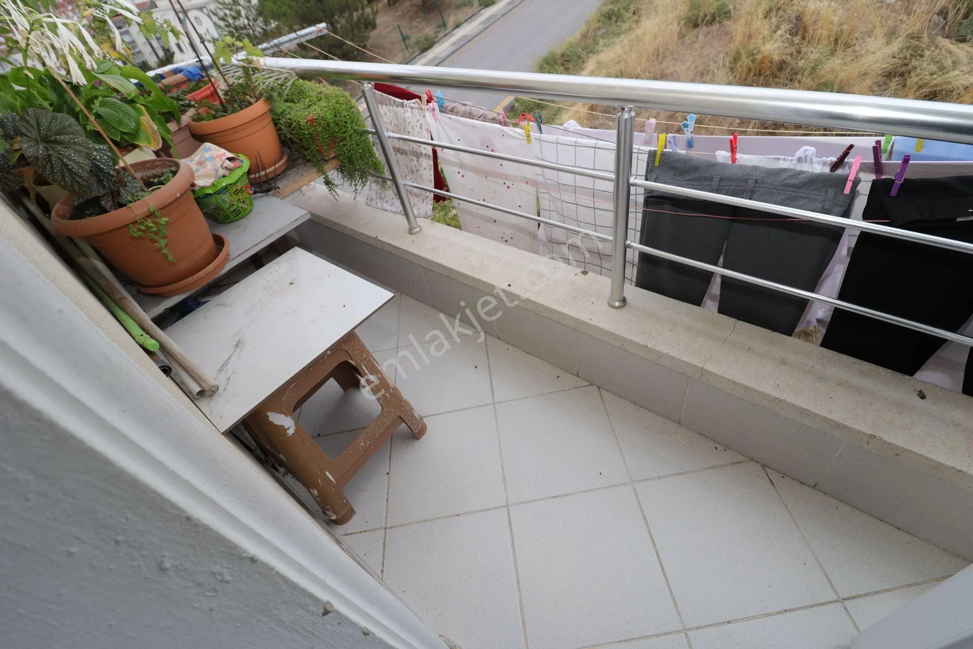 Akif'ten Topçuda **fırsat** 3+1 Ön Cephe Genç Binada Satılık Daire — fotoğraf 4