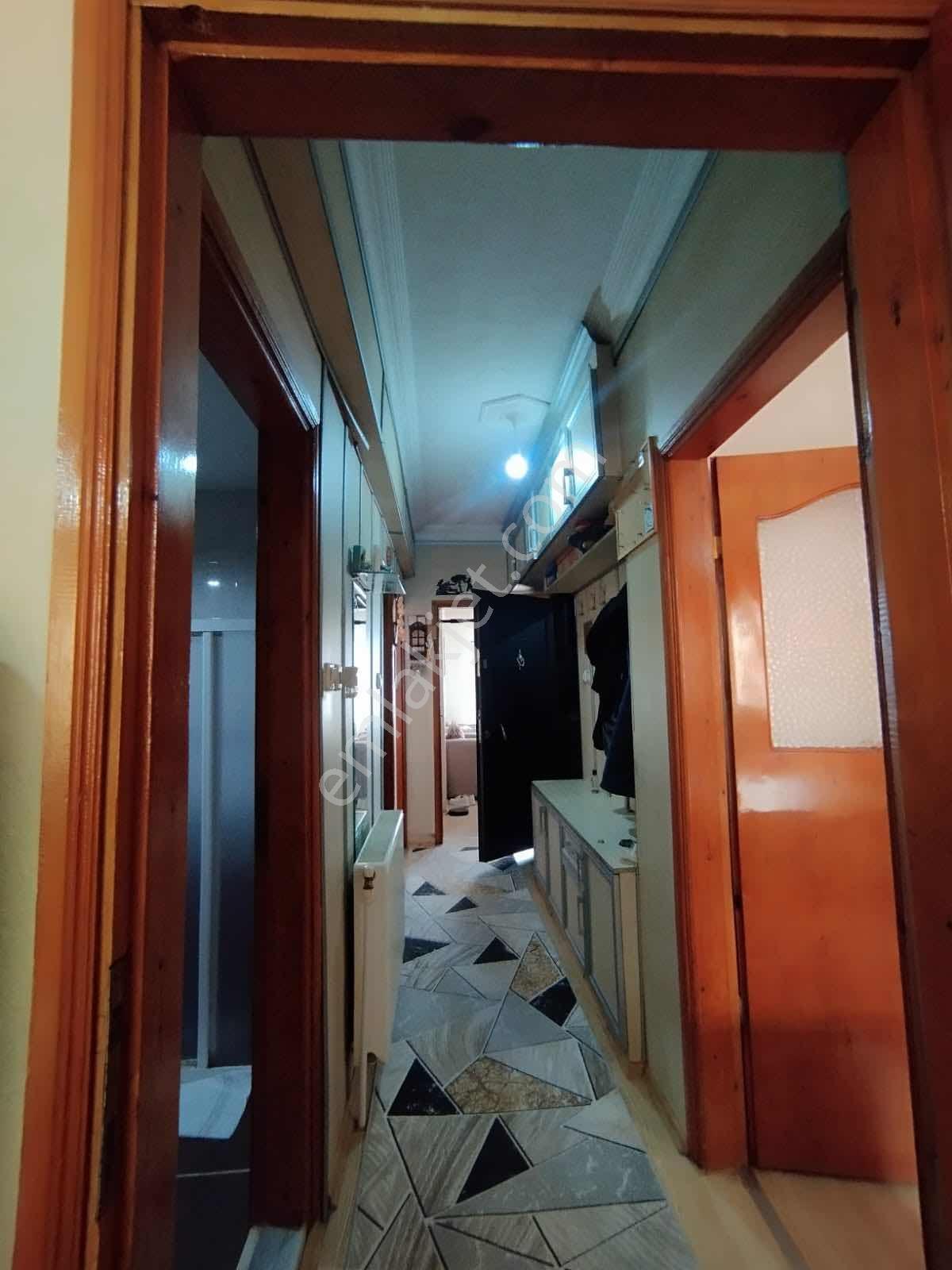 Beka Gayrimenkul'den Hürriyet Mahallesinde 2+1 Ara Kat Daire — fotoğraf 5
