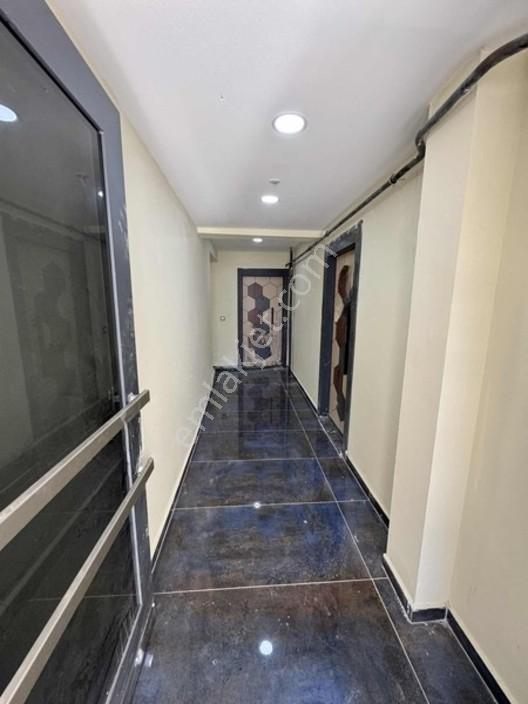 Tema Emlaktan Altınovamah Lokasyonugüzel Sıfır 1+1 Satılık Daire — fotoğraf 3