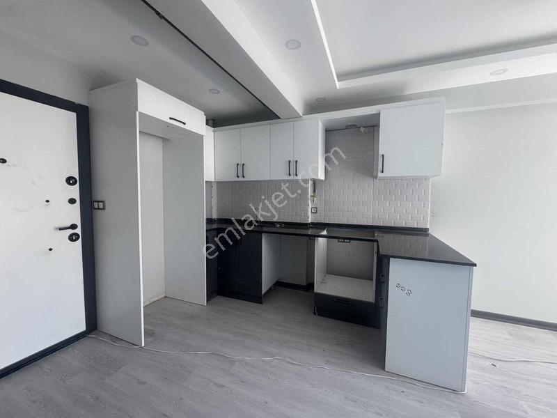 Tema Emlaktan Altınovamah Lokasyonugüzel Sıfır 1+1 Satılık Daire — fotoğraf 15