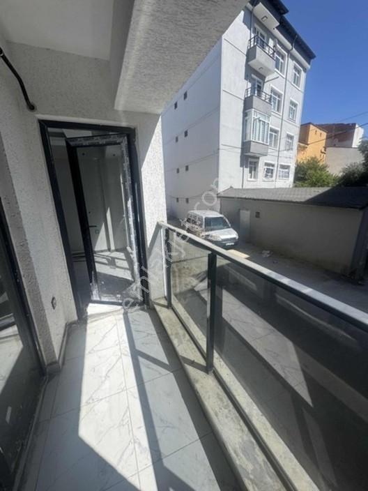 Tema Emlaktan Altınovamah Lokasyonugüzel Sıfır 1+1 Satılık Daire — fotoğraf 16
