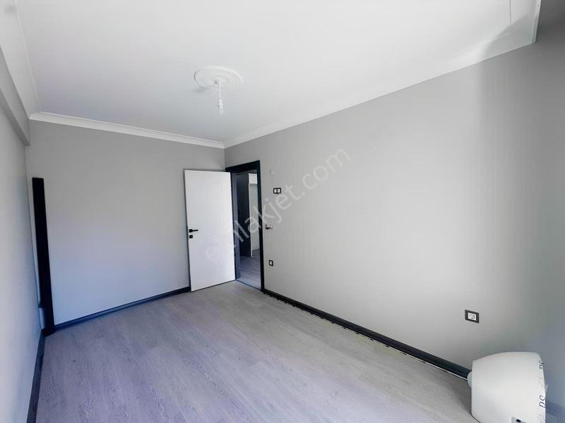 Tema Emlaktan Altınovamah Lokasyonugüzel Sıfır 1+1 Satılık Daire — fotoğraf 21