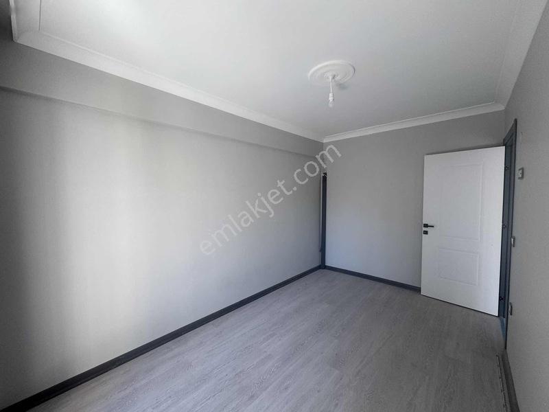 Tema Emlaktan Altınovamah Lokasyonugüzel Sıfır 1+1 Satılık Daire — fotoğraf 22