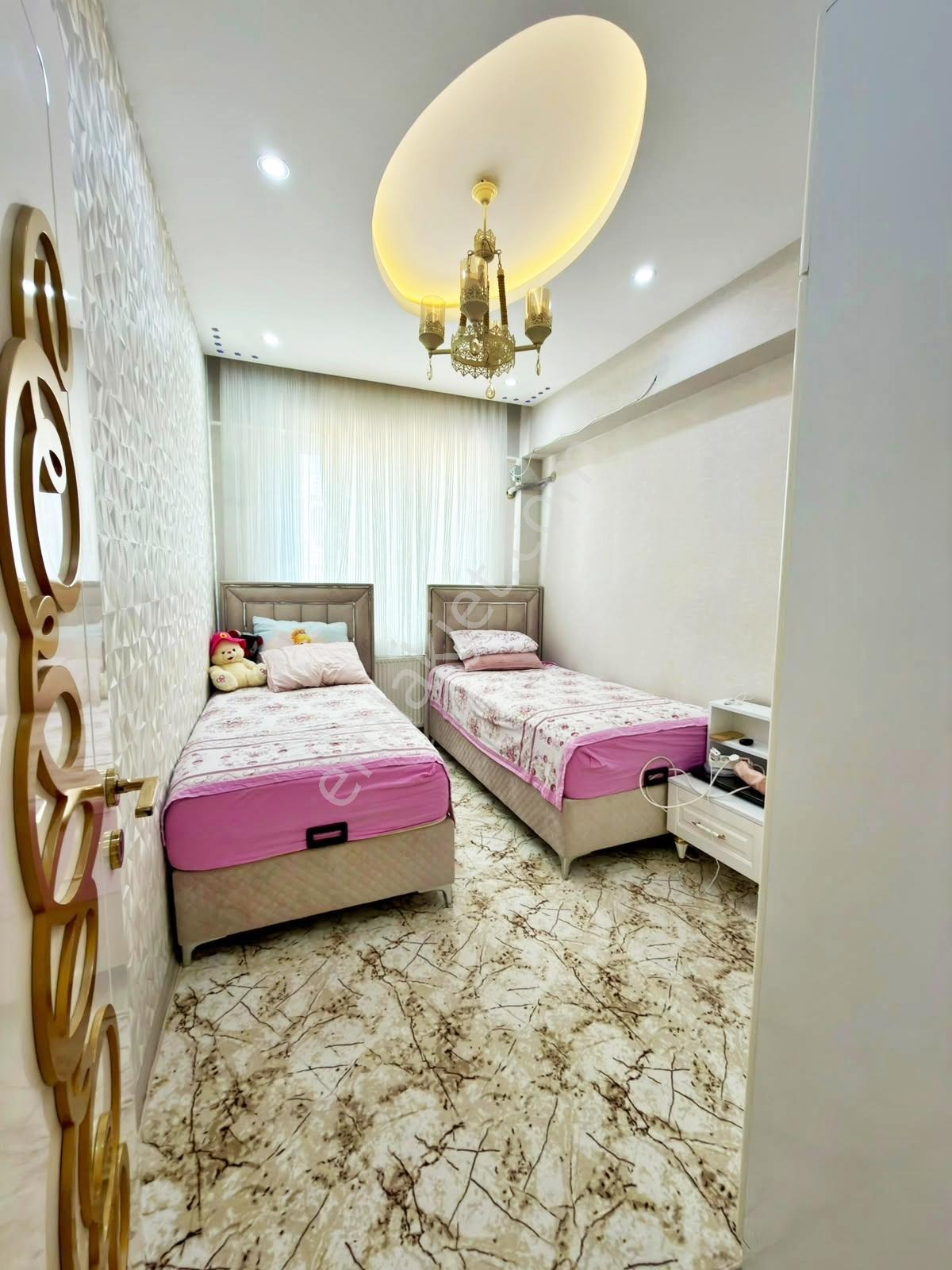Karacaahmet'te Merkez Konum Geniş Çift Cam Balkon Bakımlı Lüx3+1 — fotoğraf 19