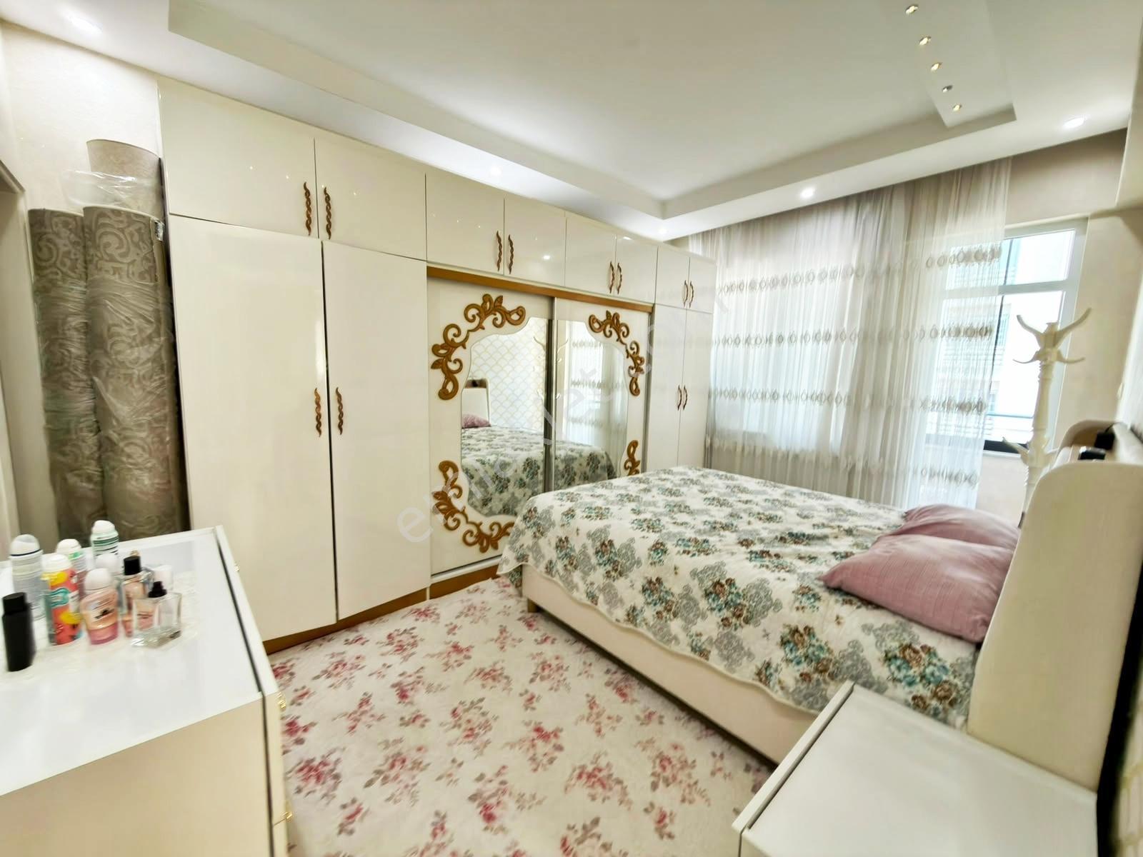 Karacaahmet'te Merkez Konum Geniş Çift Cam Balkon Bakımlı Lüx3+1 — fotoğraf 24