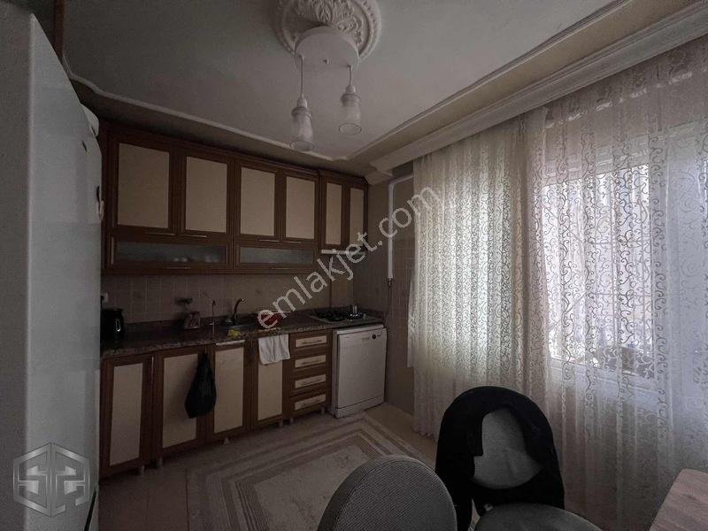 İzmir Selçuk Cumhuriyet Mh 2+1 Daire Satılık — fotoğraf 3
