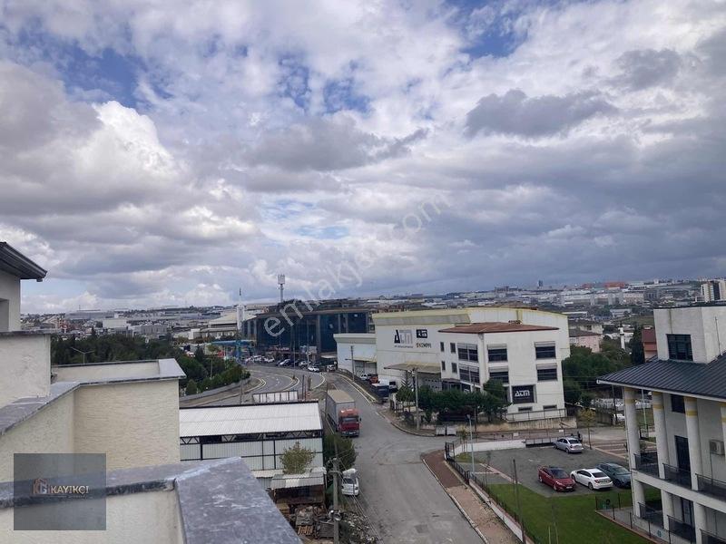 Şekerpınarda Otoban Yakını 2+1 Çatı Dubleks — fotoğraf 18