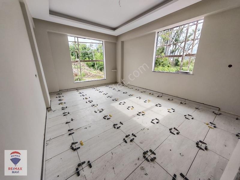 Karasu Aziziyede Çift Havuzlu Prestijli Sitede 4+1 Lüks Satılik — fotoğraf 18